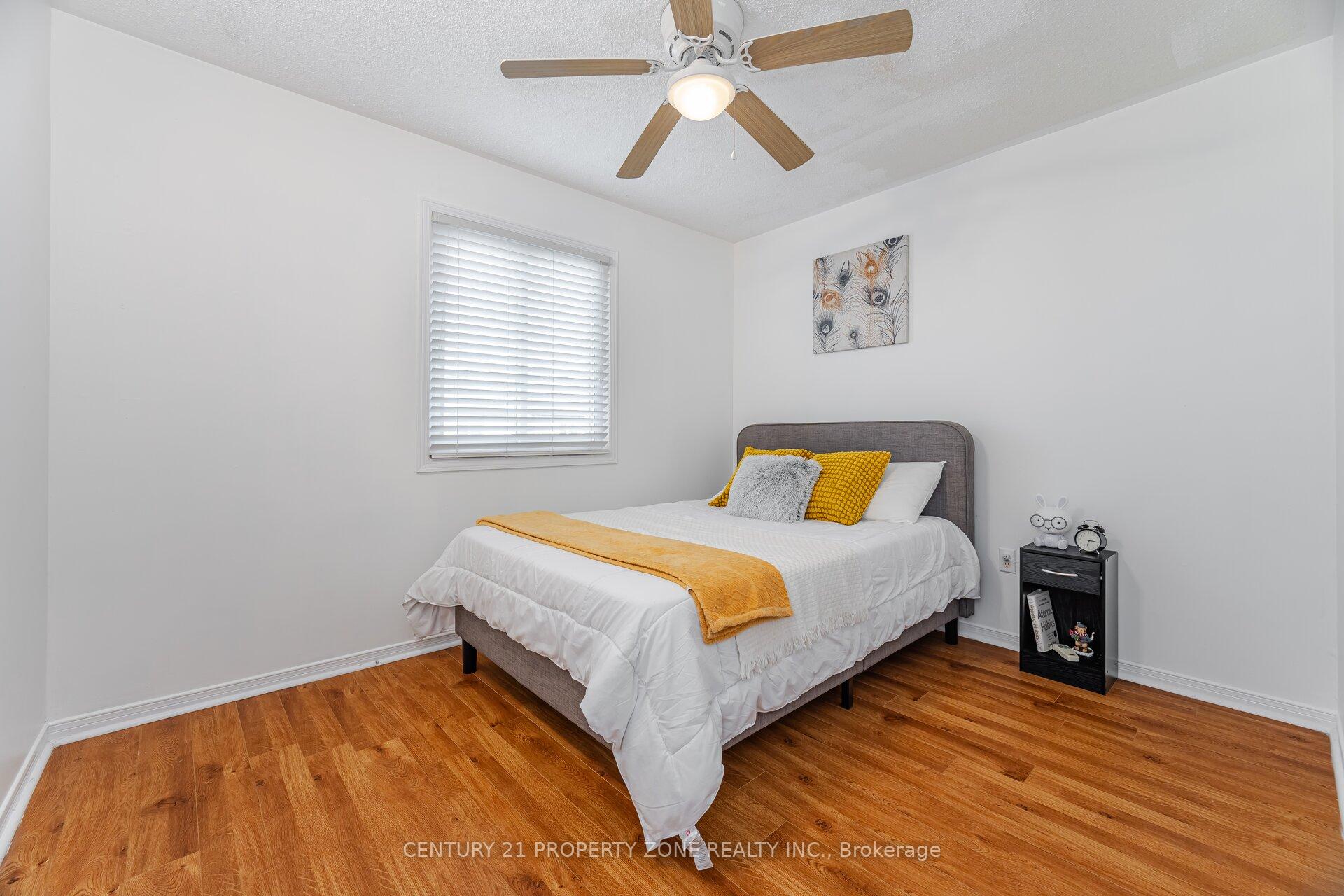 Photo 18 of 19 Streamside Lane, Brampton, Sandringham-Wellington — HOMEH