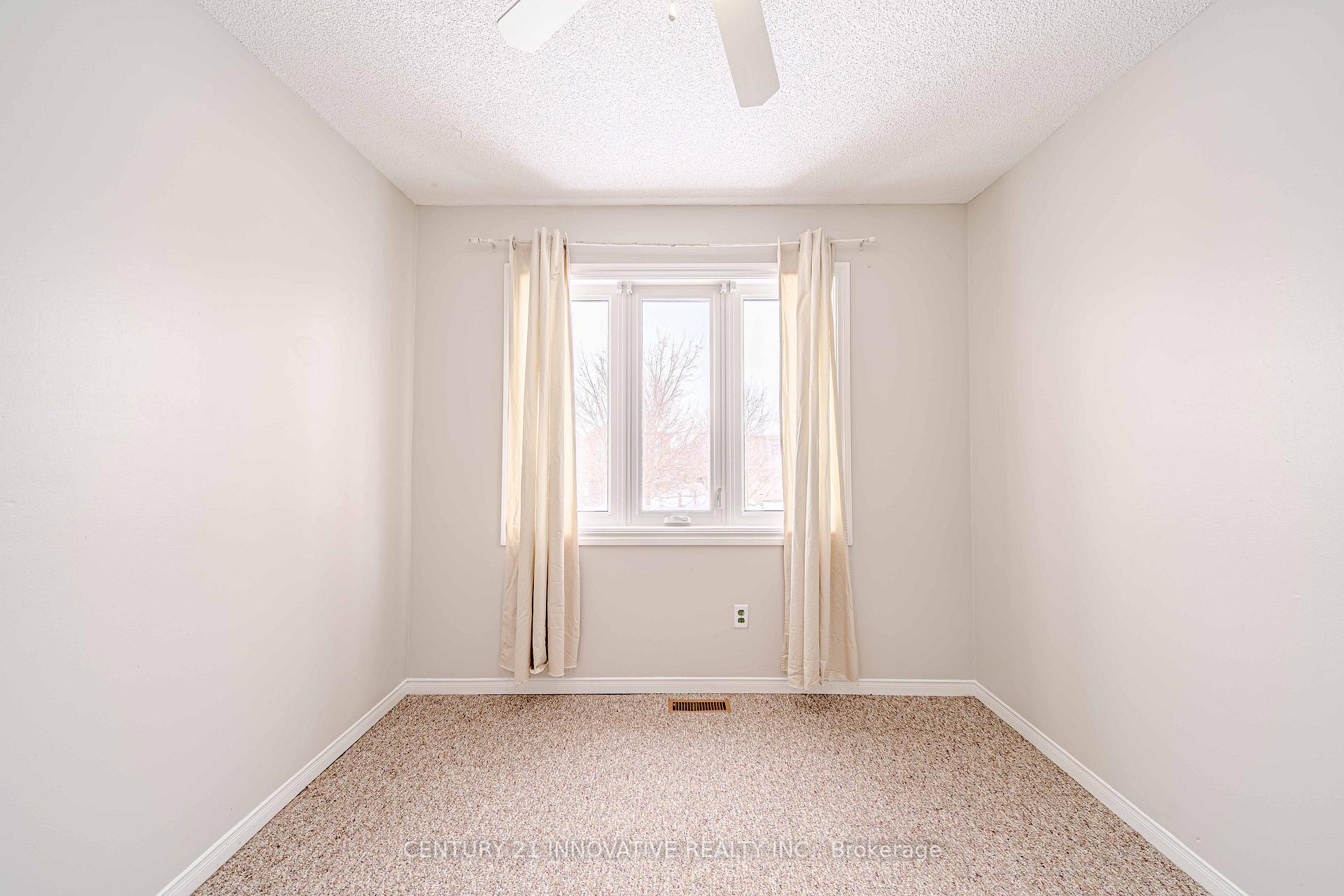 Photo 26 of 83 Cunningham Drive S, Barrie, Ardagh — HOMEH