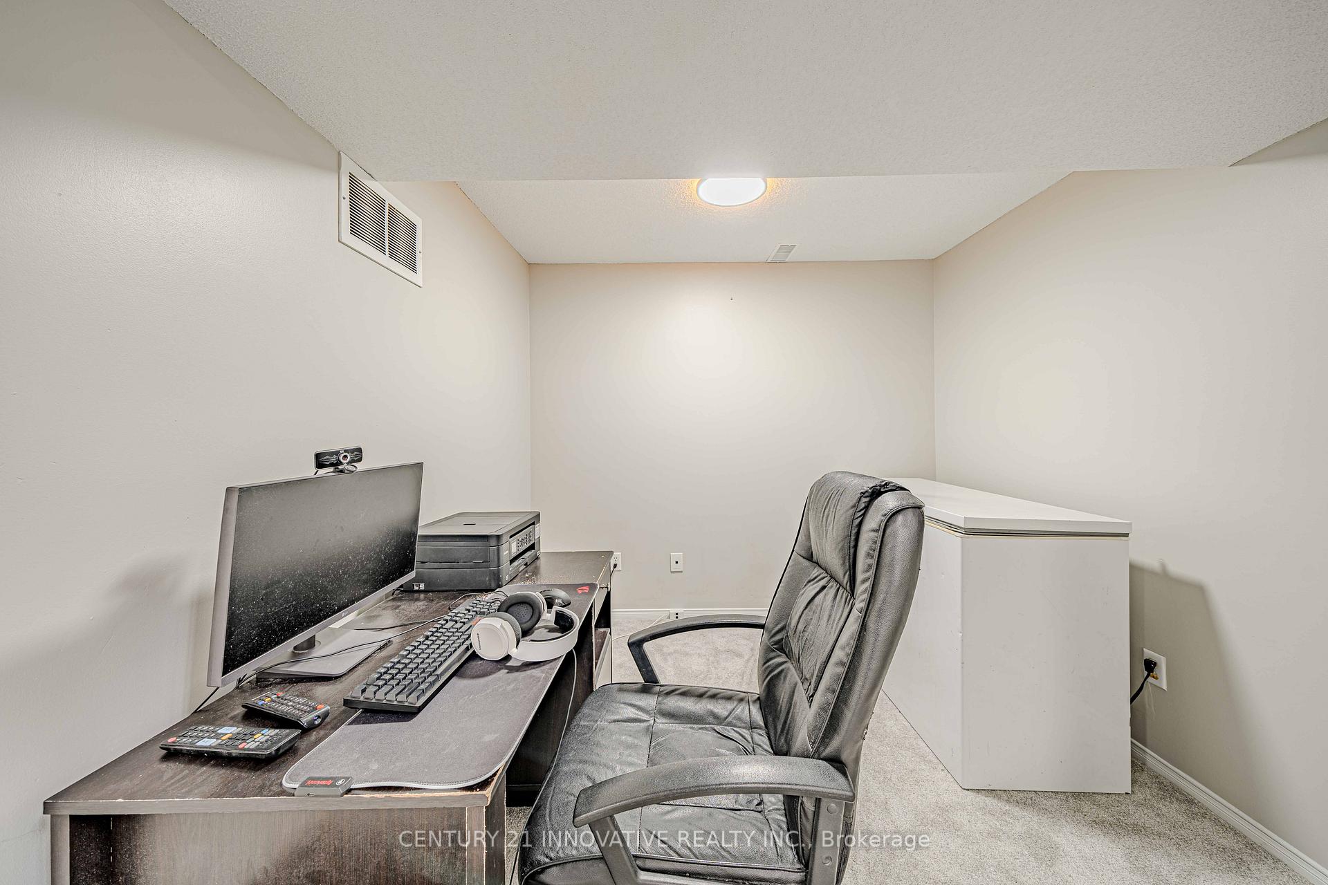 Photo 32 of 83 Cunningham Drive S, Barrie, Ardagh — HOMEH