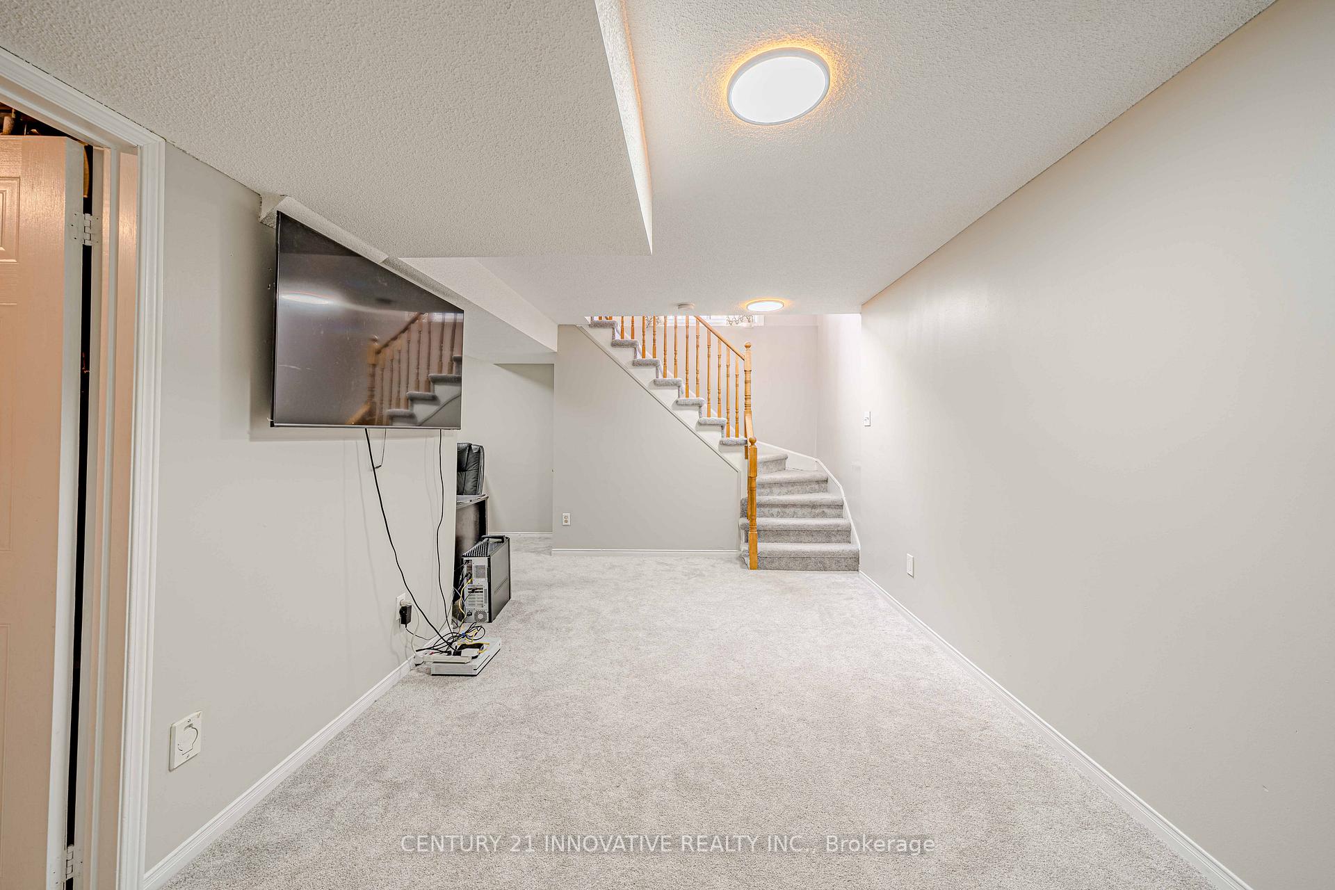 Photo 35 of 83 Cunningham Drive S, Barrie, Ardagh — HOMEH