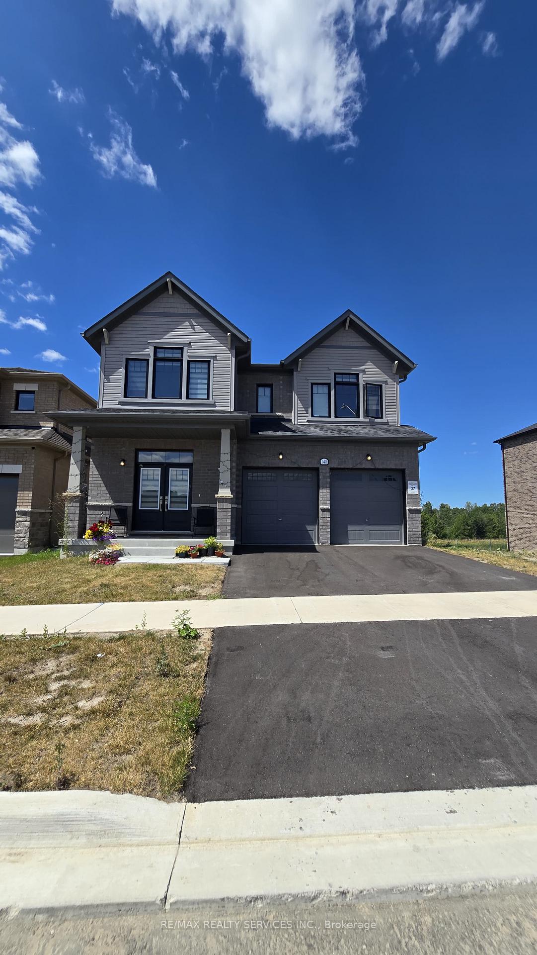 Photo 3 of 148 Thicketwood Avenue, Barrie, Rural Barrie Southeast — HOMEH