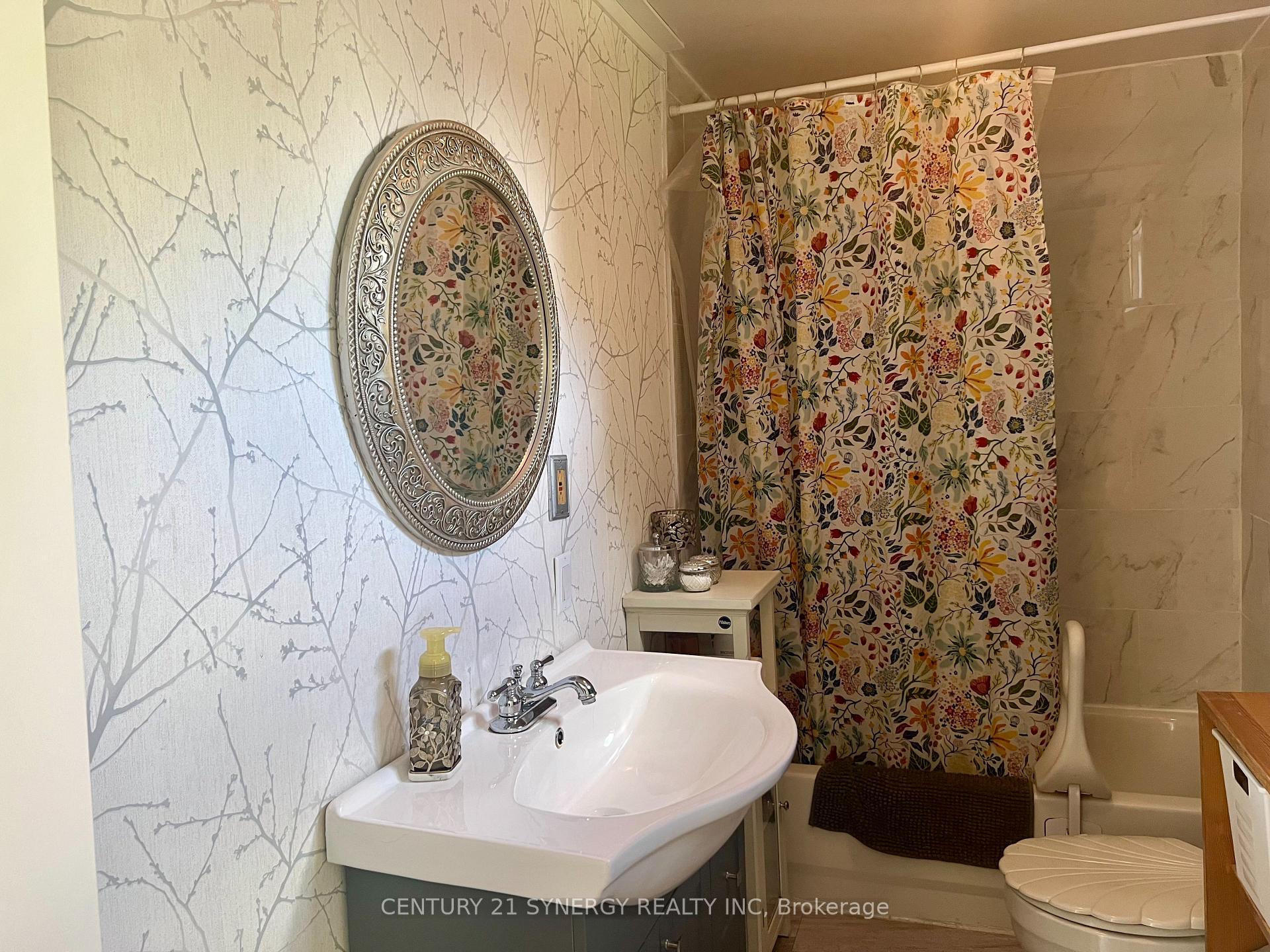 Photo 9 of 5230 Thunder Road, Ottawa, Carlsbad Springs — HOMEH