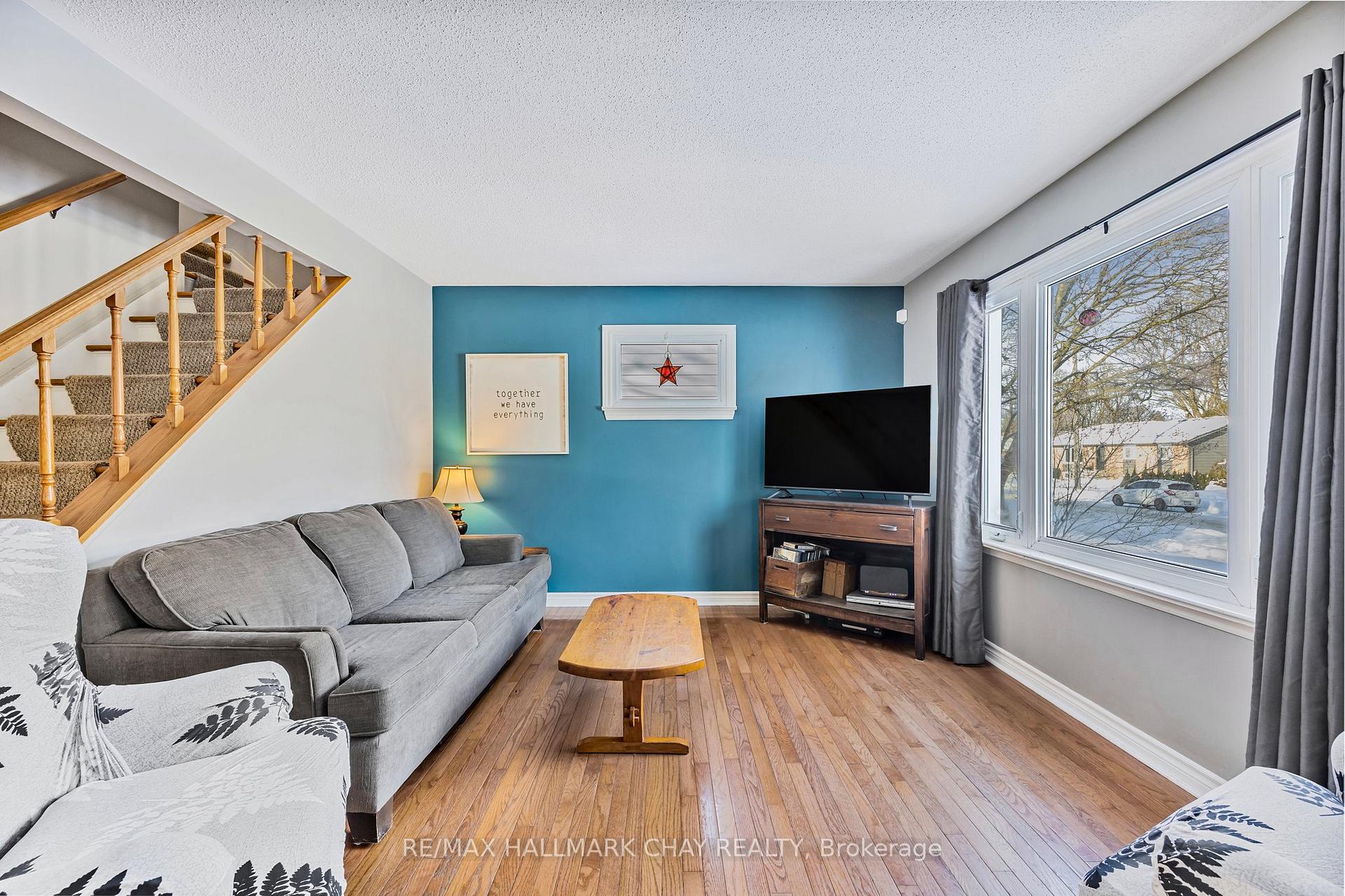 Photo 10 of 25 Campbell Avenue, Barrie, Allandale — HOMEH