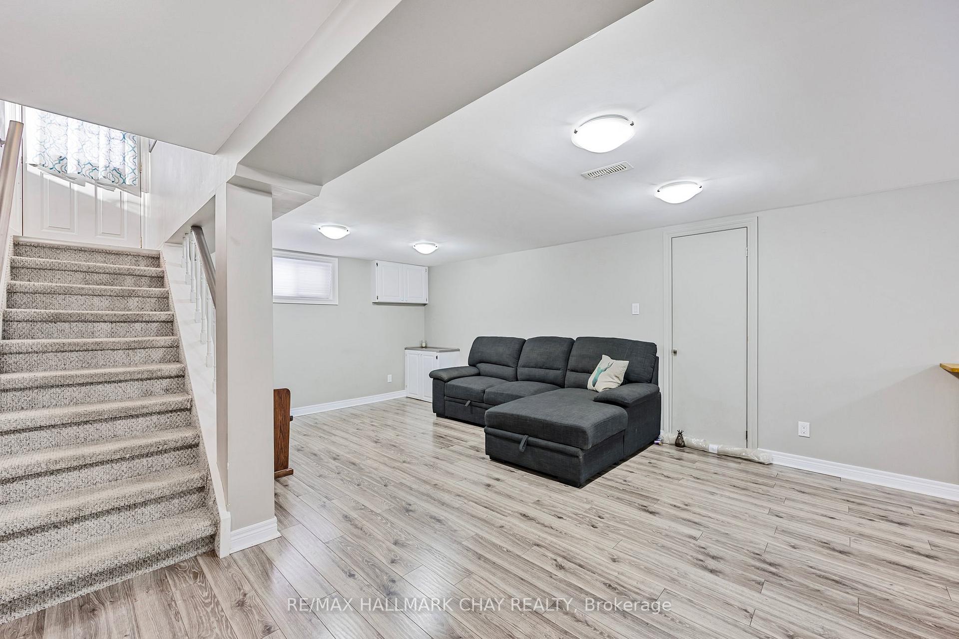 Photo 21 of 25 Campbell Avenue, Barrie, Allandale — HOMEH