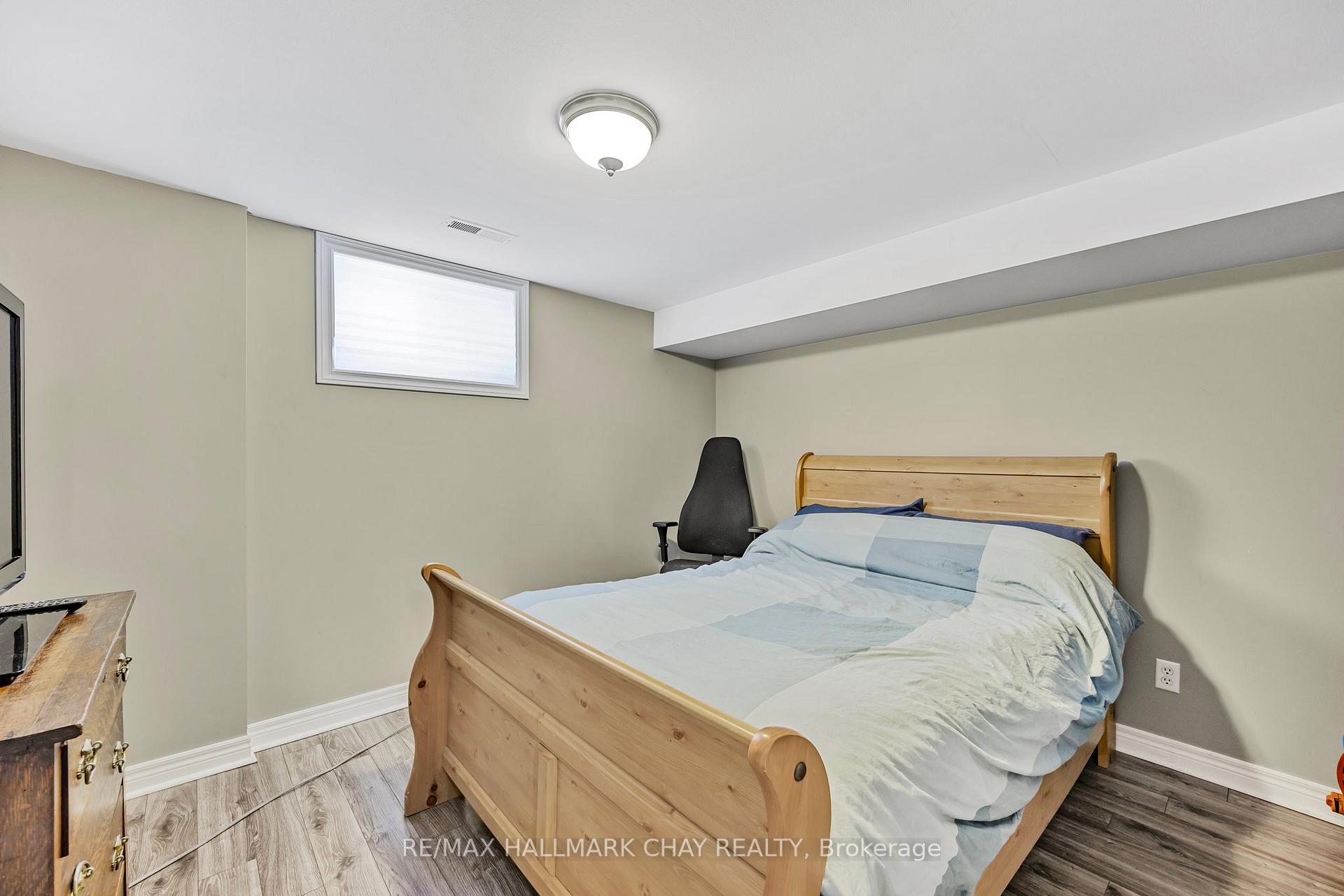 Photo 25 of 25 Campbell Avenue, Barrie, Allandale — HOMEH