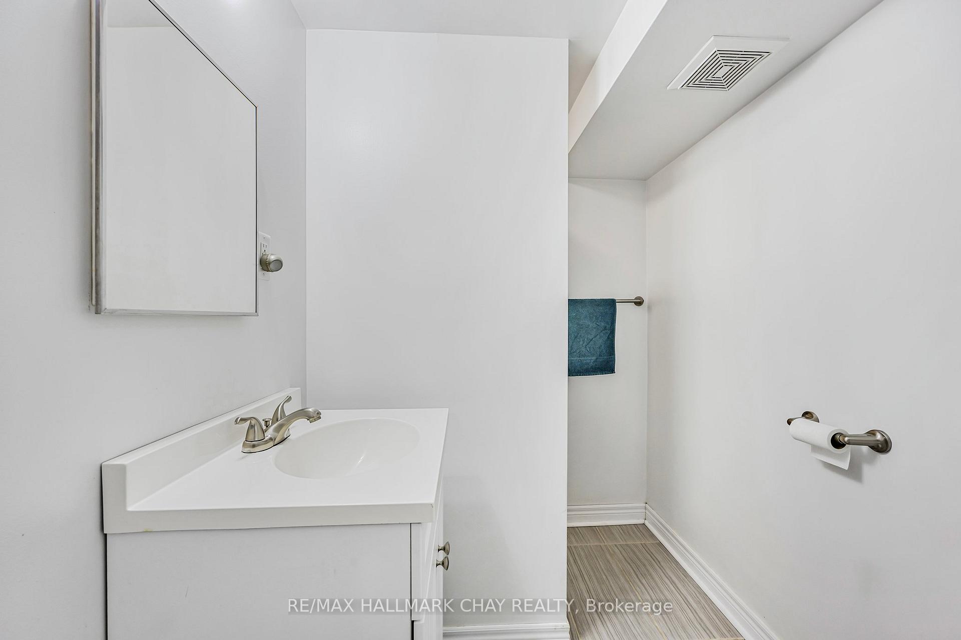 Photo 26 of 25 Campbell Avenue, Barrie, Allandale — HOMEH