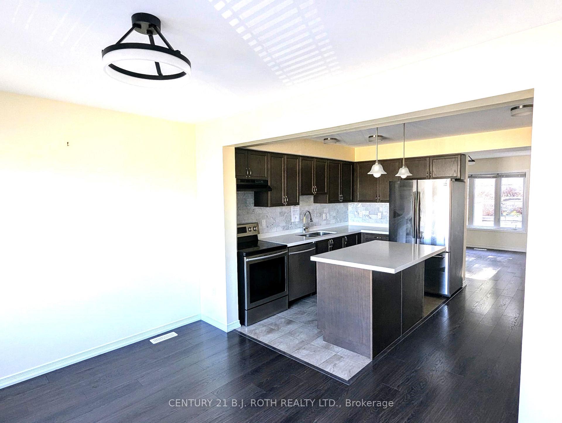 Photo 8 of 99 Frank's Way, Barrie, Allandale — HOMEH