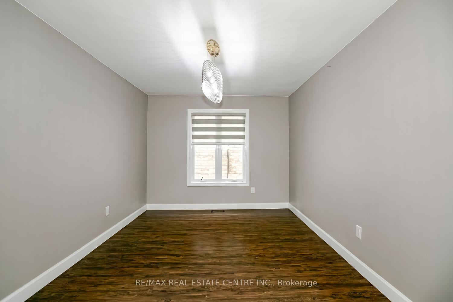 Photo 7 of 4 Mccrimmon Drive, Brampton, Fletcher's Meadow — HOMEH