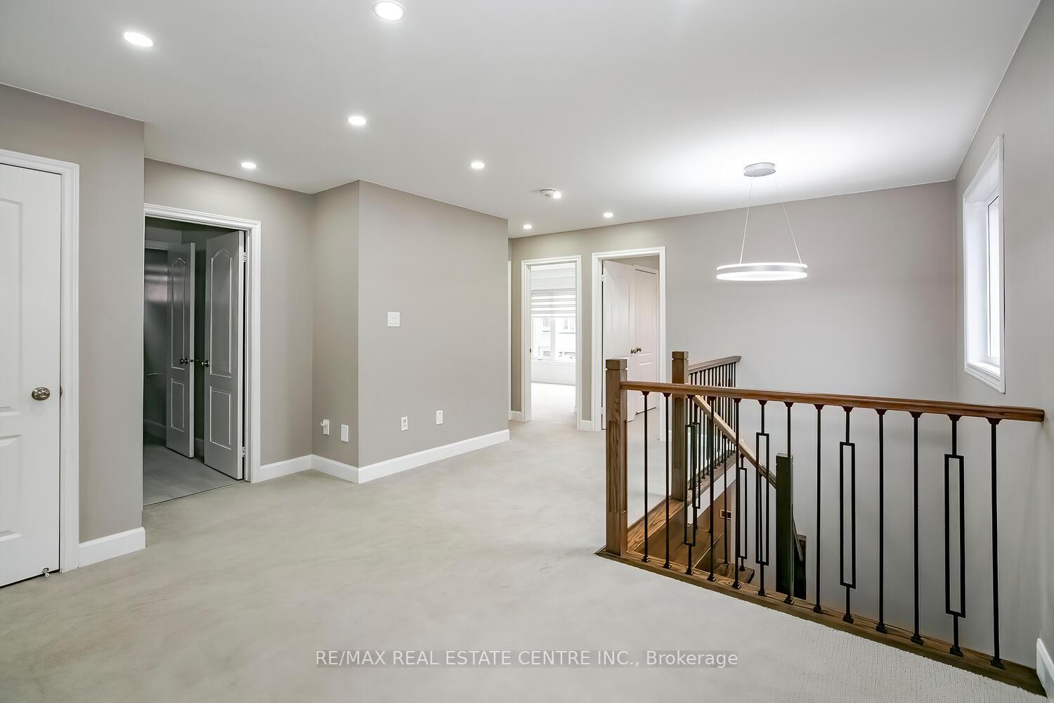 Photo 12 of 4 Mccrimmon Drive, Brampton, Fletcher's Meadow — HOMEH