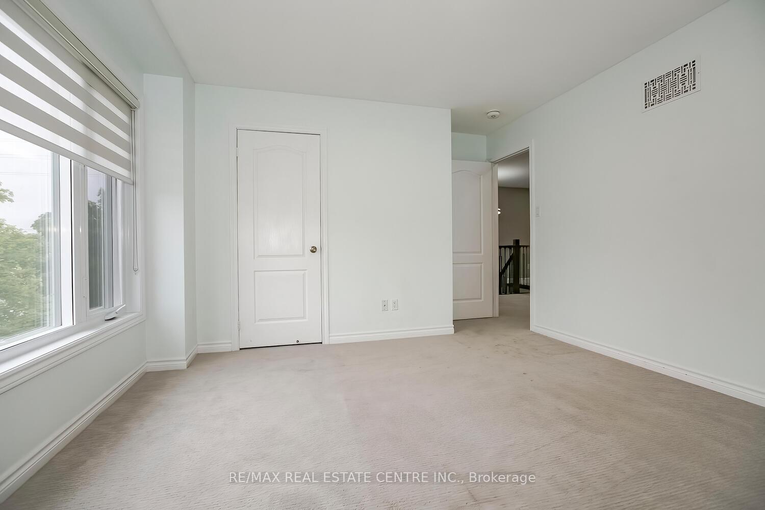 Photo 22 of 4 Mccrimmon Drive, Brampton, Fletcher's Meadow — HOMEH
