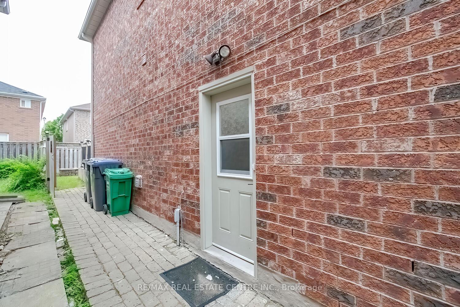 Photo 23 of 4 Mccrimmon Drive, Brampton, Fletcher's Meadow — HOMEH