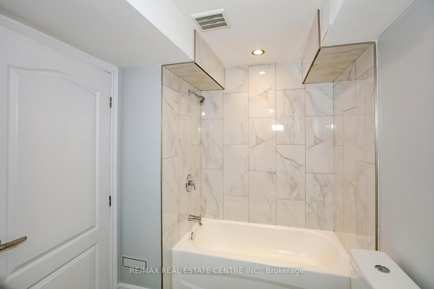 Photo 26 of 4 Mccrimmon Drive, Brampton, Fletcher's Meadow — HOMEH