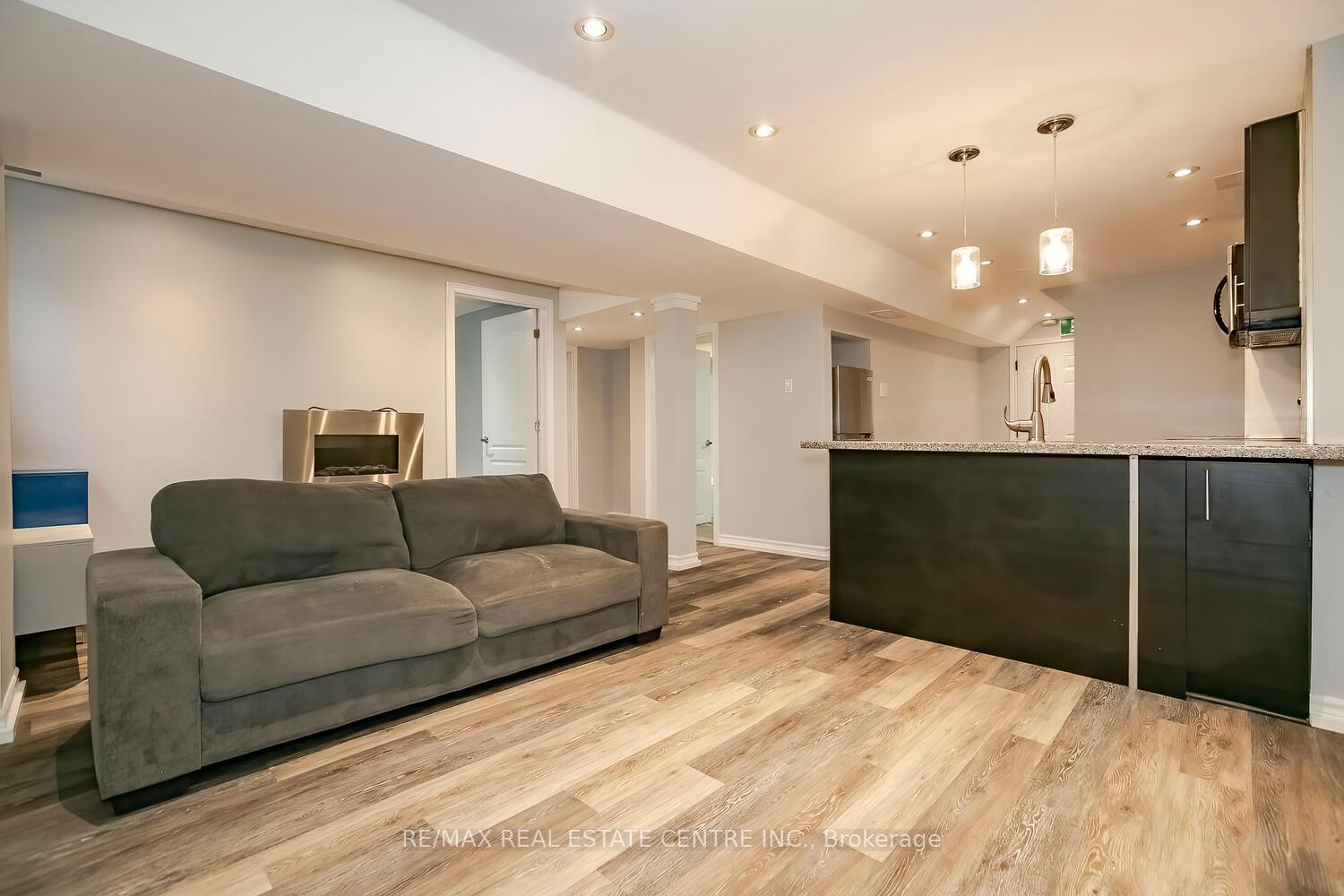Photo 27 of 4 Mccrimmon Drive, Brampton, Fletcher's Meadow — HOMEH