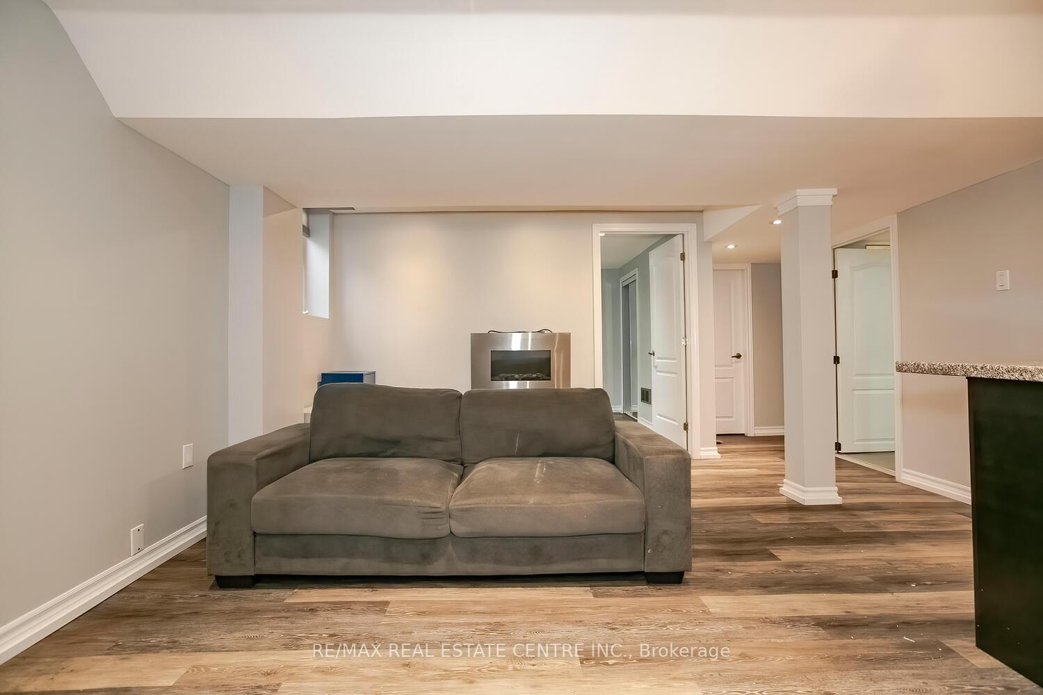 Photo 31 of 4 Mccrimmon Drive, Brampton, Fletcher's Meadow — HOMEH