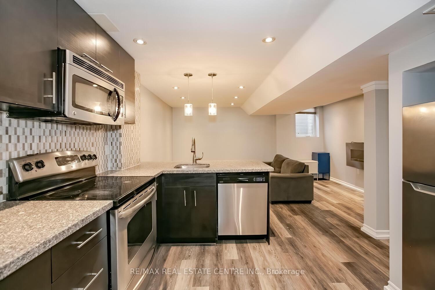 Photo 32 of 4 Mccrimmon Drive, Brampton, Fletcher's Meadow — HOMEH