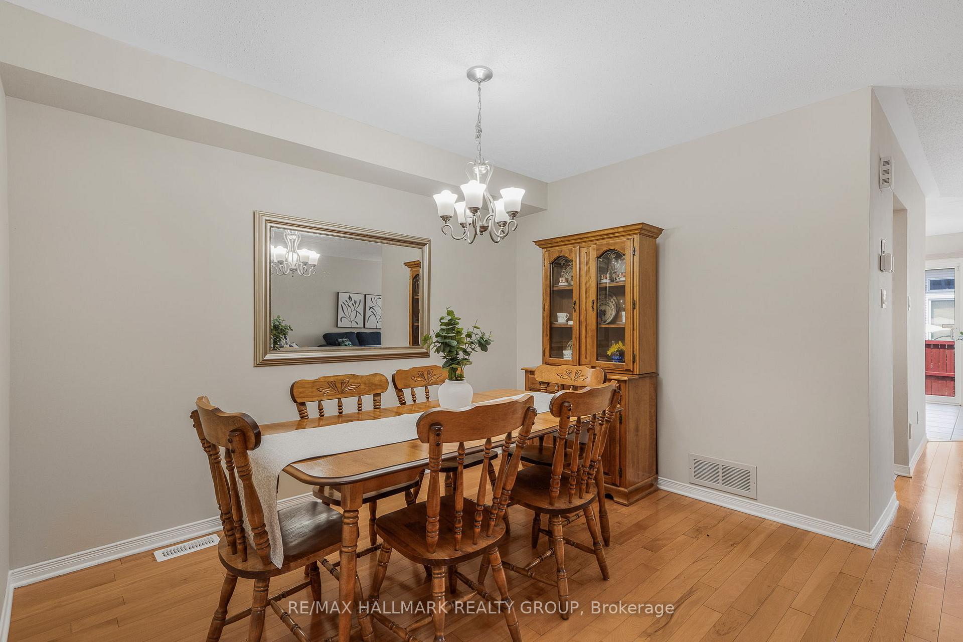 Photo 6 of 112 Deercroft Avenue, Ottawa, Barrhaven - Longfields — HOMEH