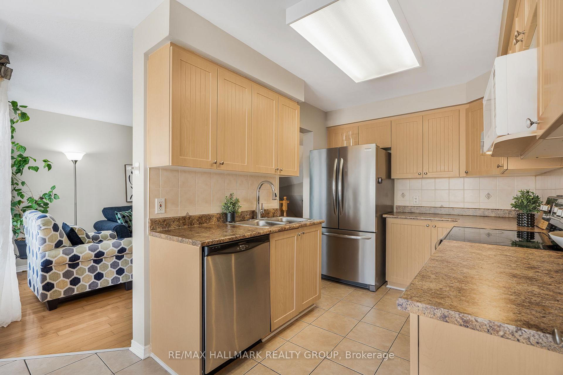 Photo 17 of 112 Deercroft Avenue, Ottawa, Barrhaven - Longfields — HOMEH