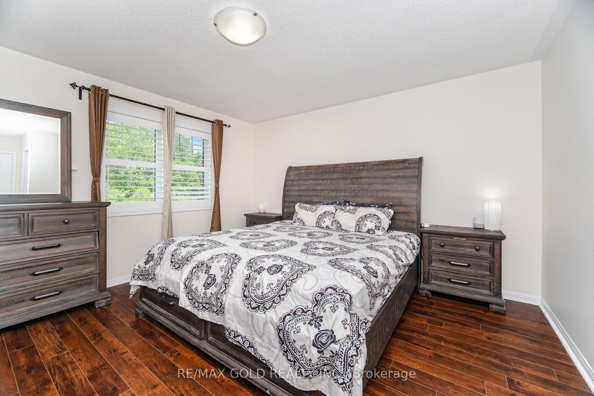 Photo 19 of 72 Aylesbury Drive, Brampton, Northwest Brampton — HOMEH