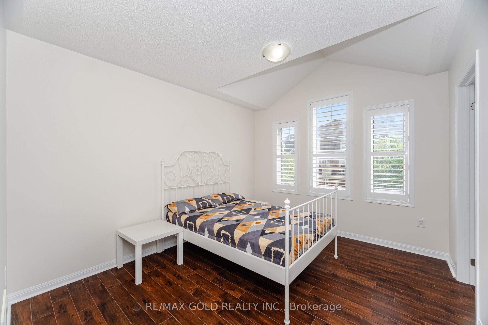 Photo 15 of 72 Aylesbury Drive, Brampton, Northwest Brampton — HOMEH