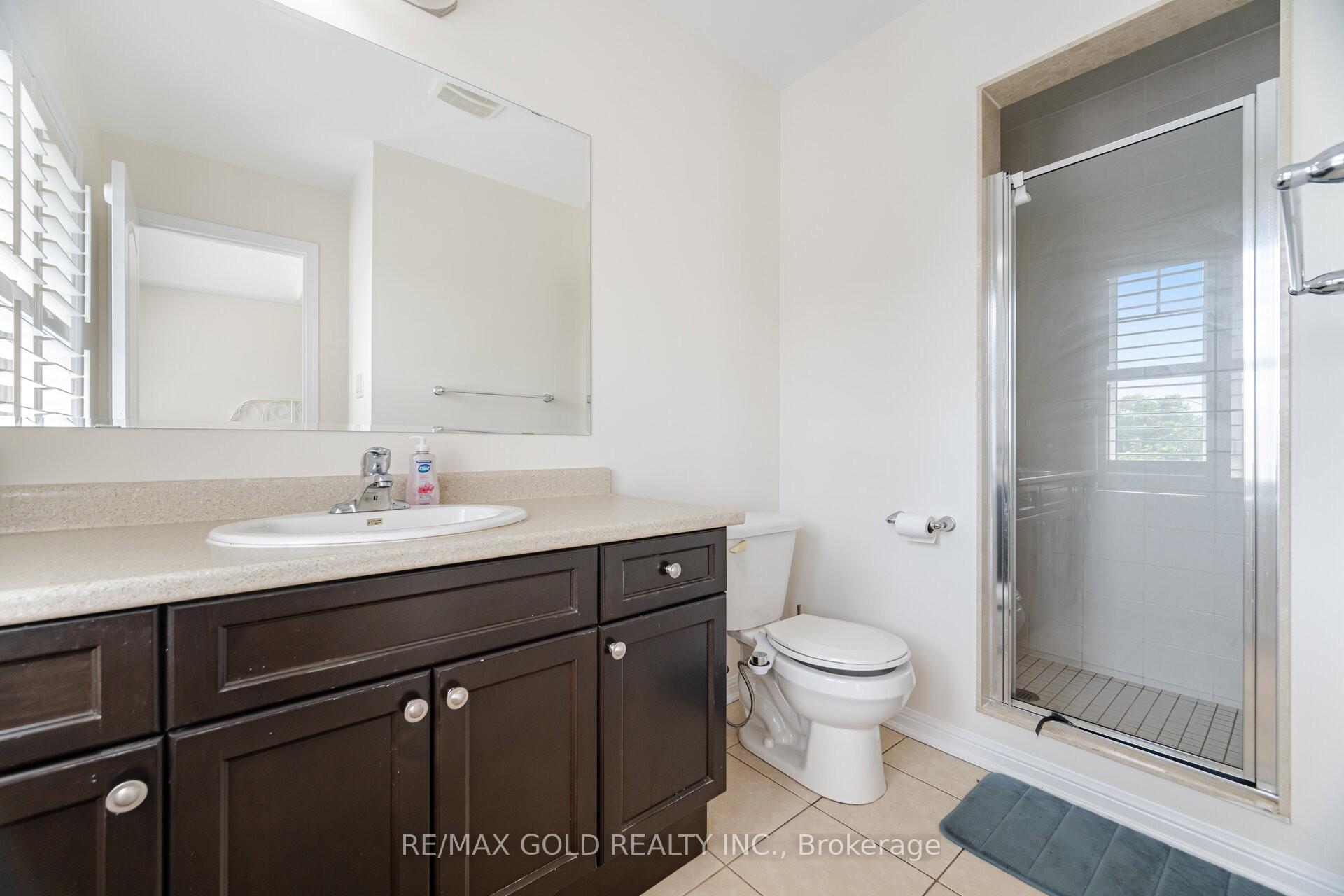 Photo 8 of 72 Aylesbury Drive, Brampton, Northwest Brampton — HOMEH