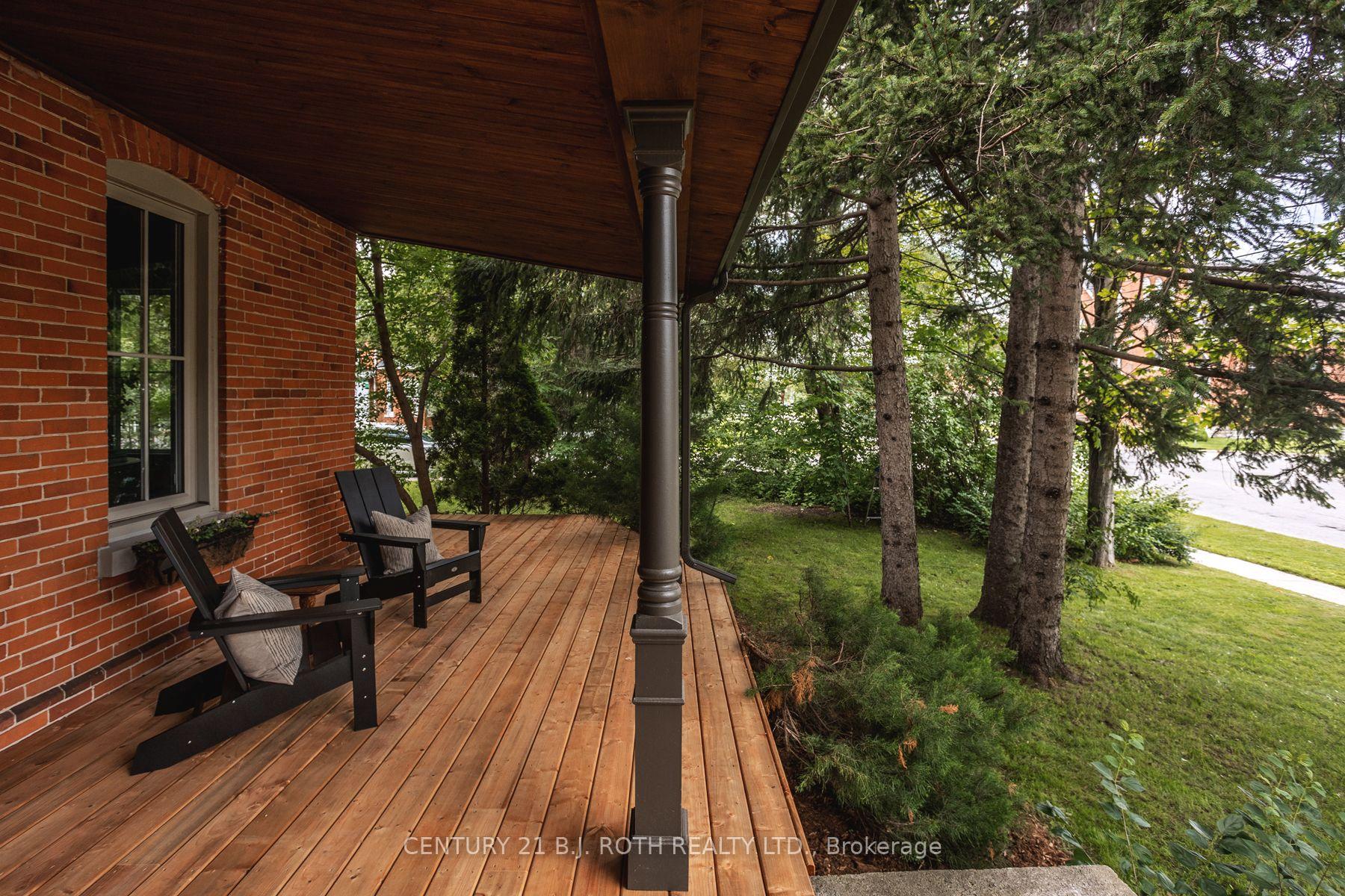 Photo 2 of 42 Burton Avenue, Barrie, Allandale — HOMEH