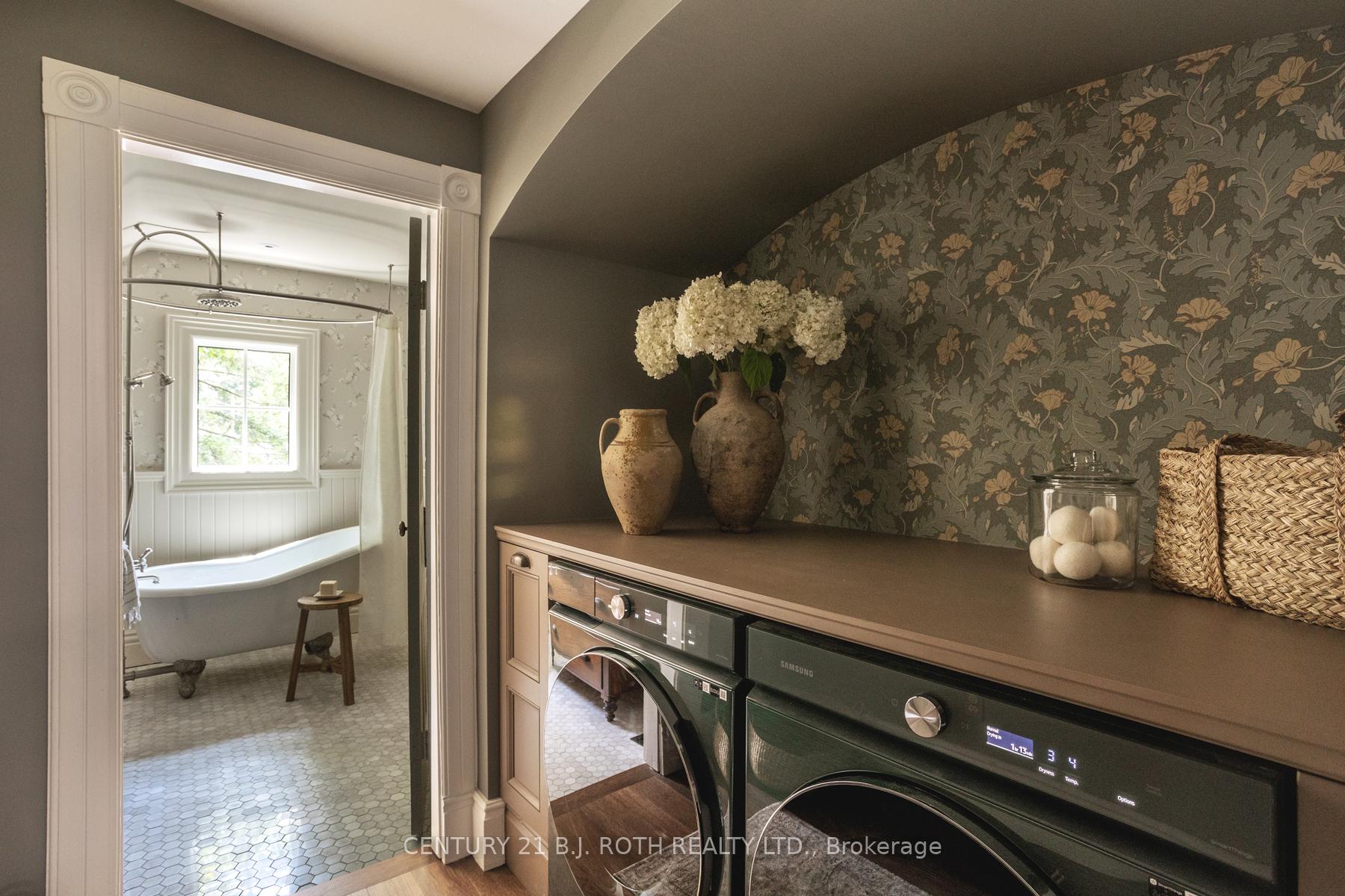 Photo 38 of 42 Burton Avenue, Barrie, Allandale — HOMEH