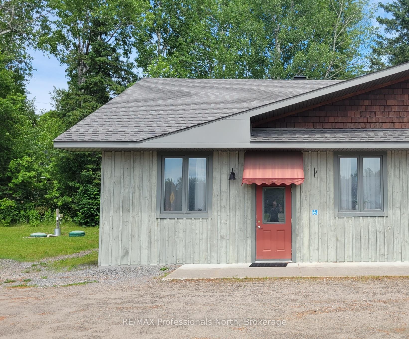 Front of Unit C, 60 Ontario Street