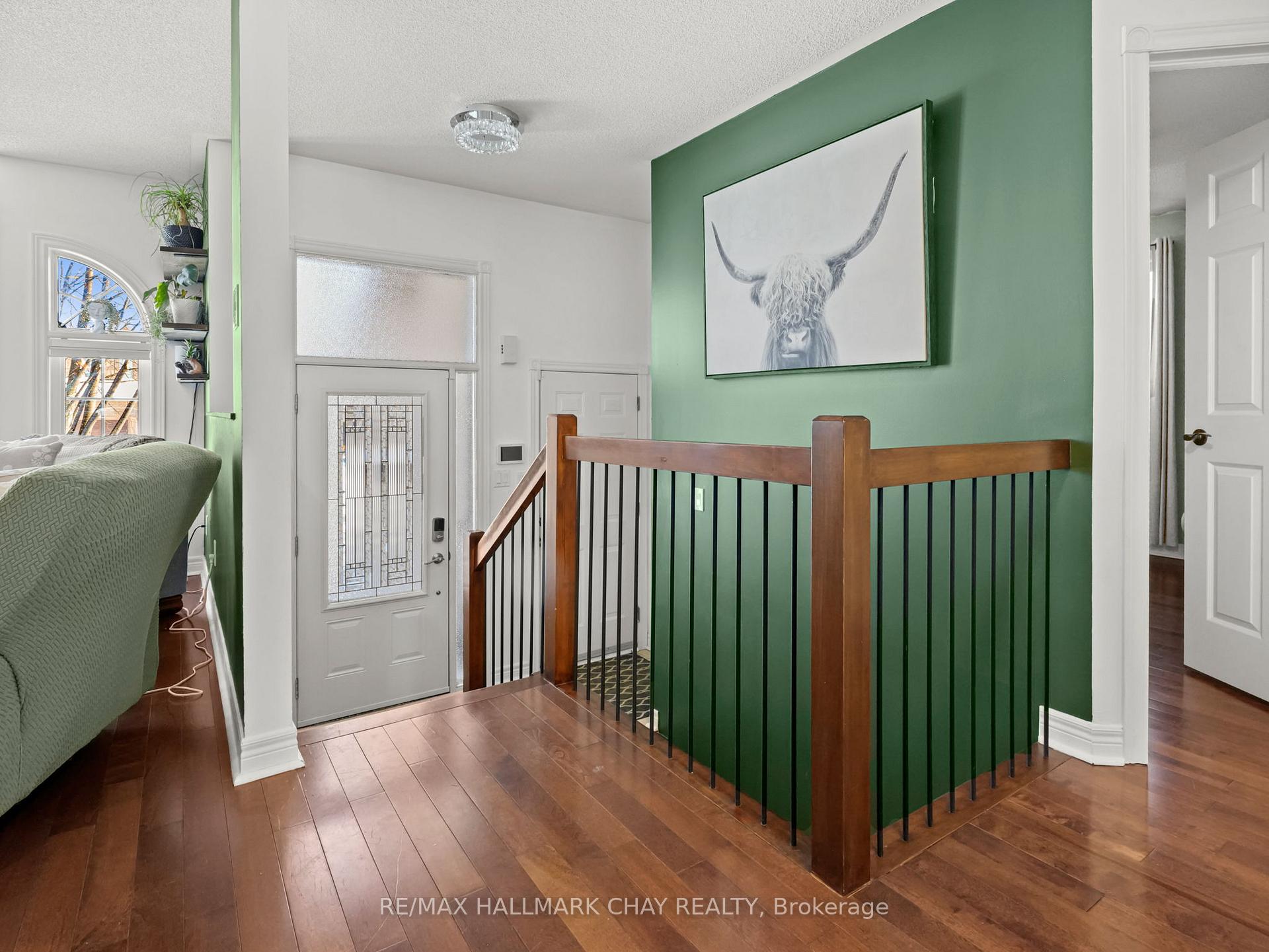 Photo 19 of 229 Wessenger Drive, Barrie, Holly — HOMEH