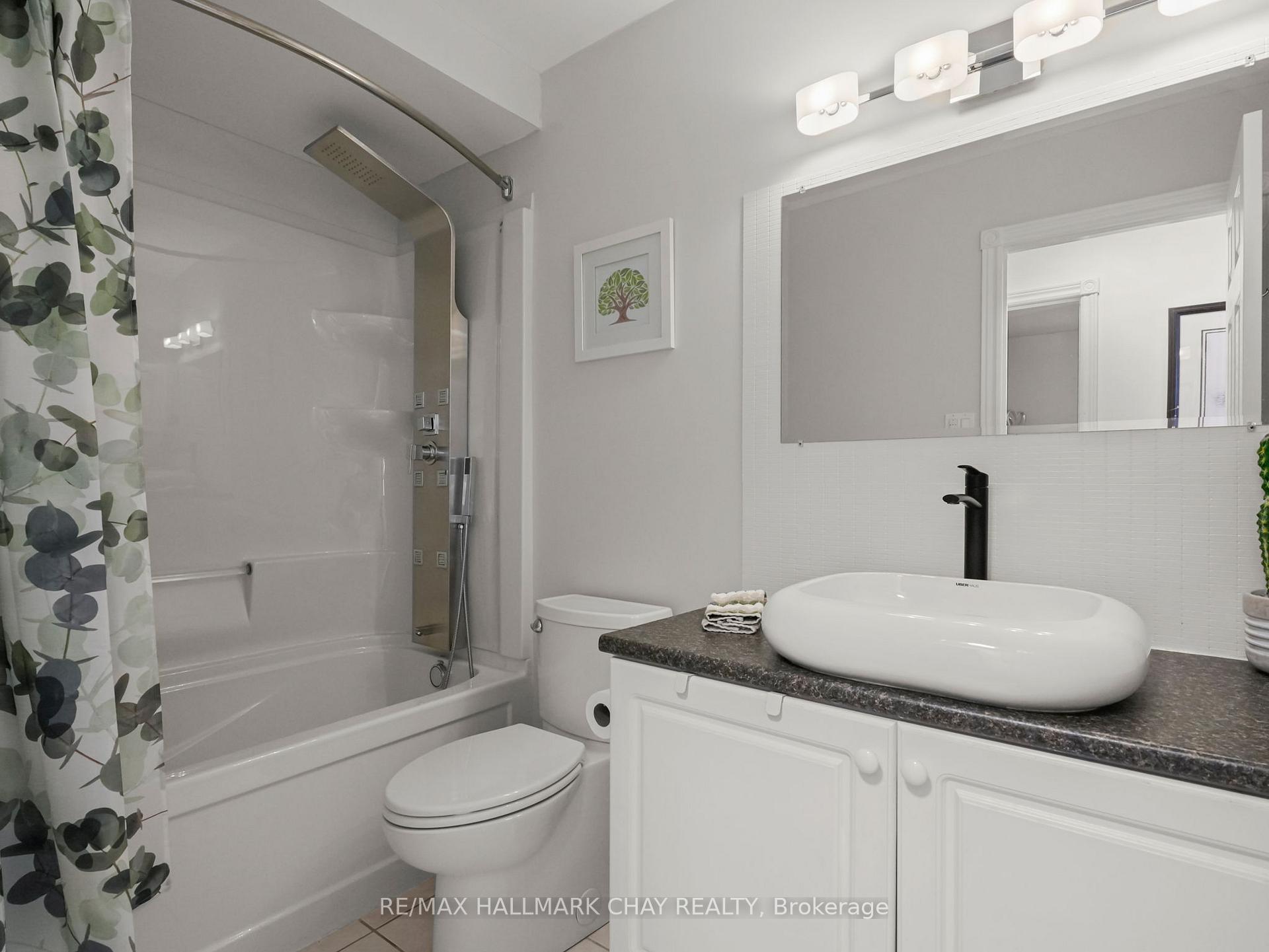 Photo 21 of 229 Wessenger Drive, Barrie, Holly — HOMEH