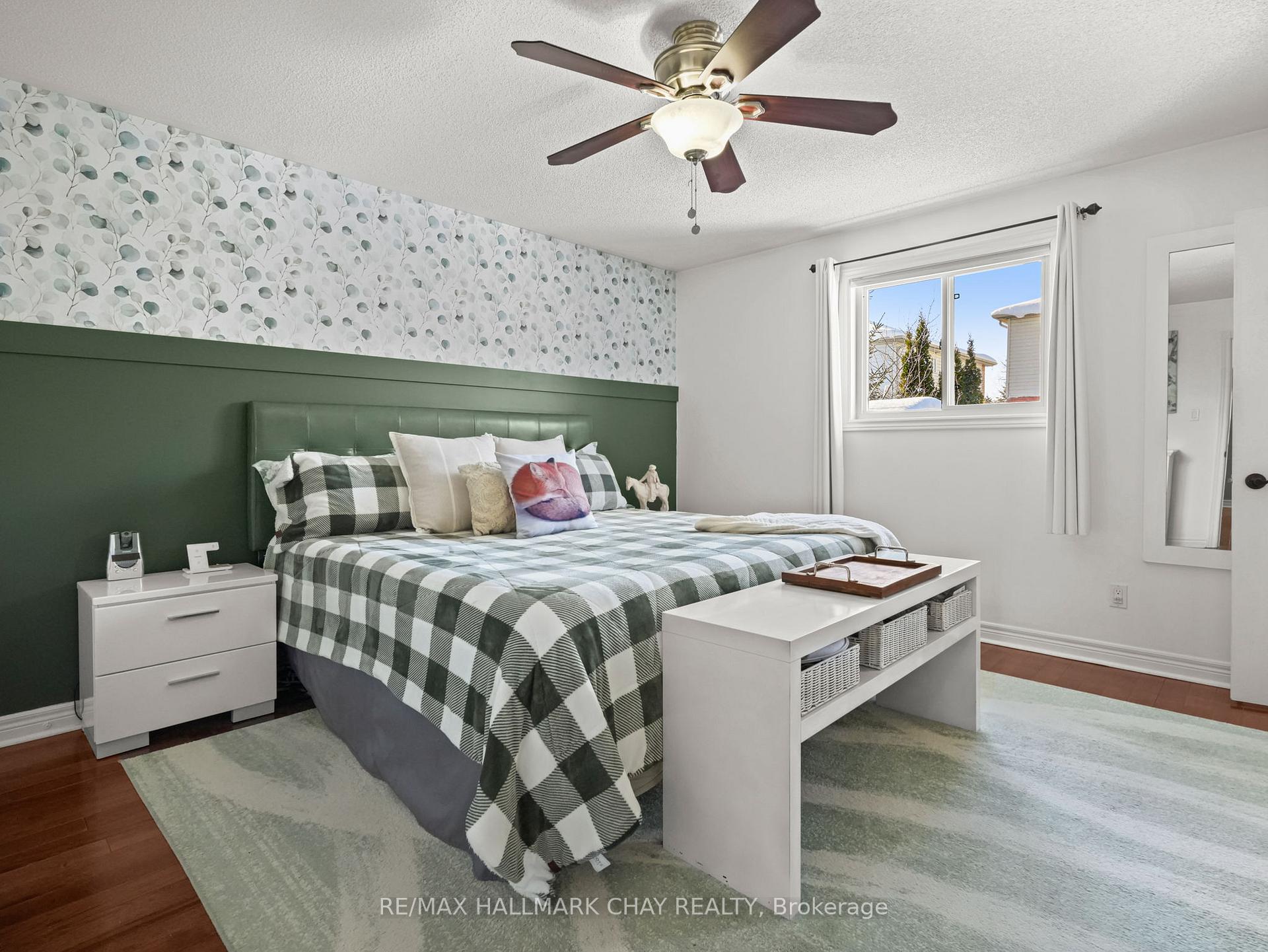 Photo 24 of 229 Wessenger Drive, Barrie, Holly — HOMEH