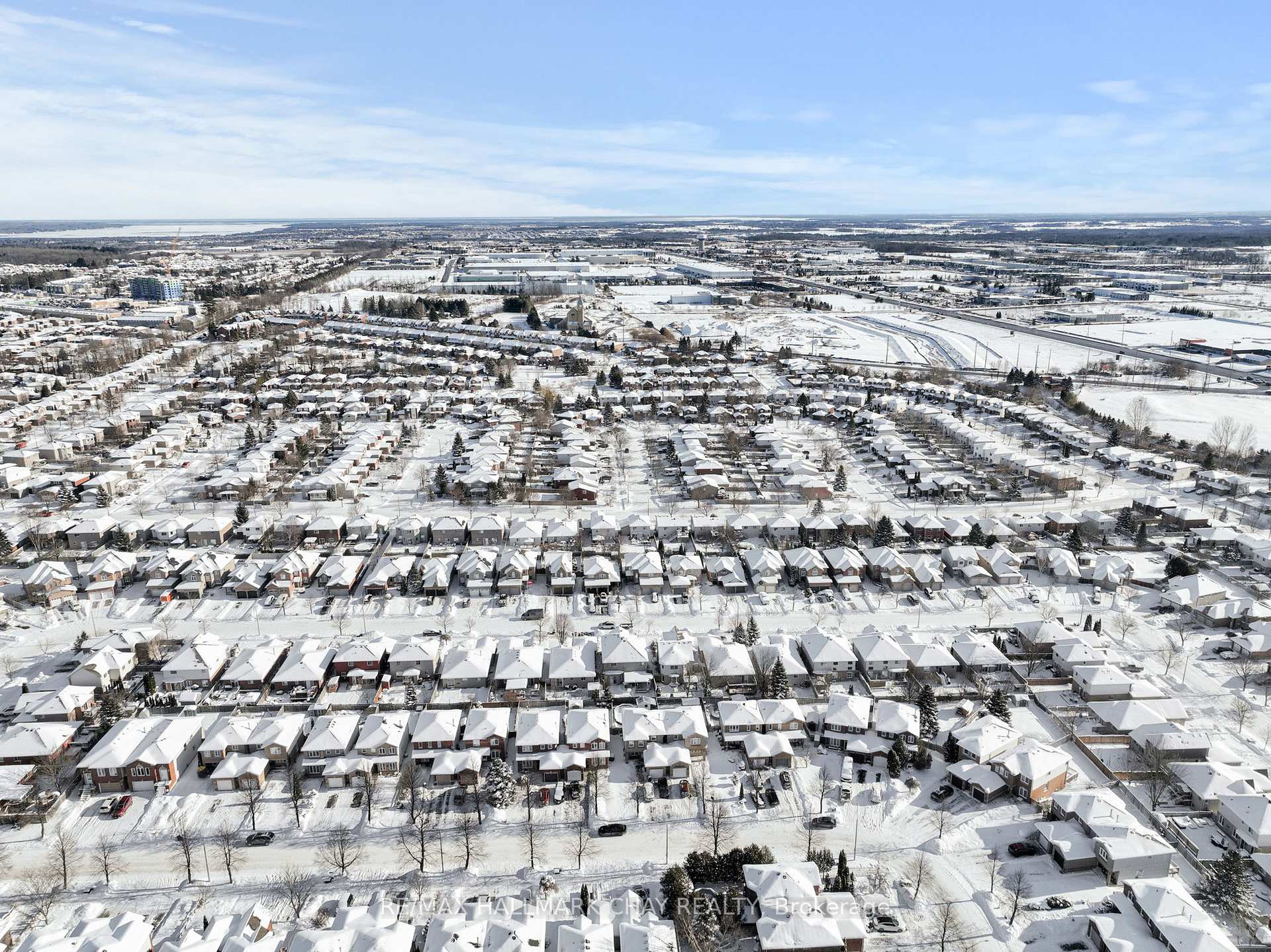 Photo 34 of 229 Wessenger Drive, Barrie, Holly — HOMEH