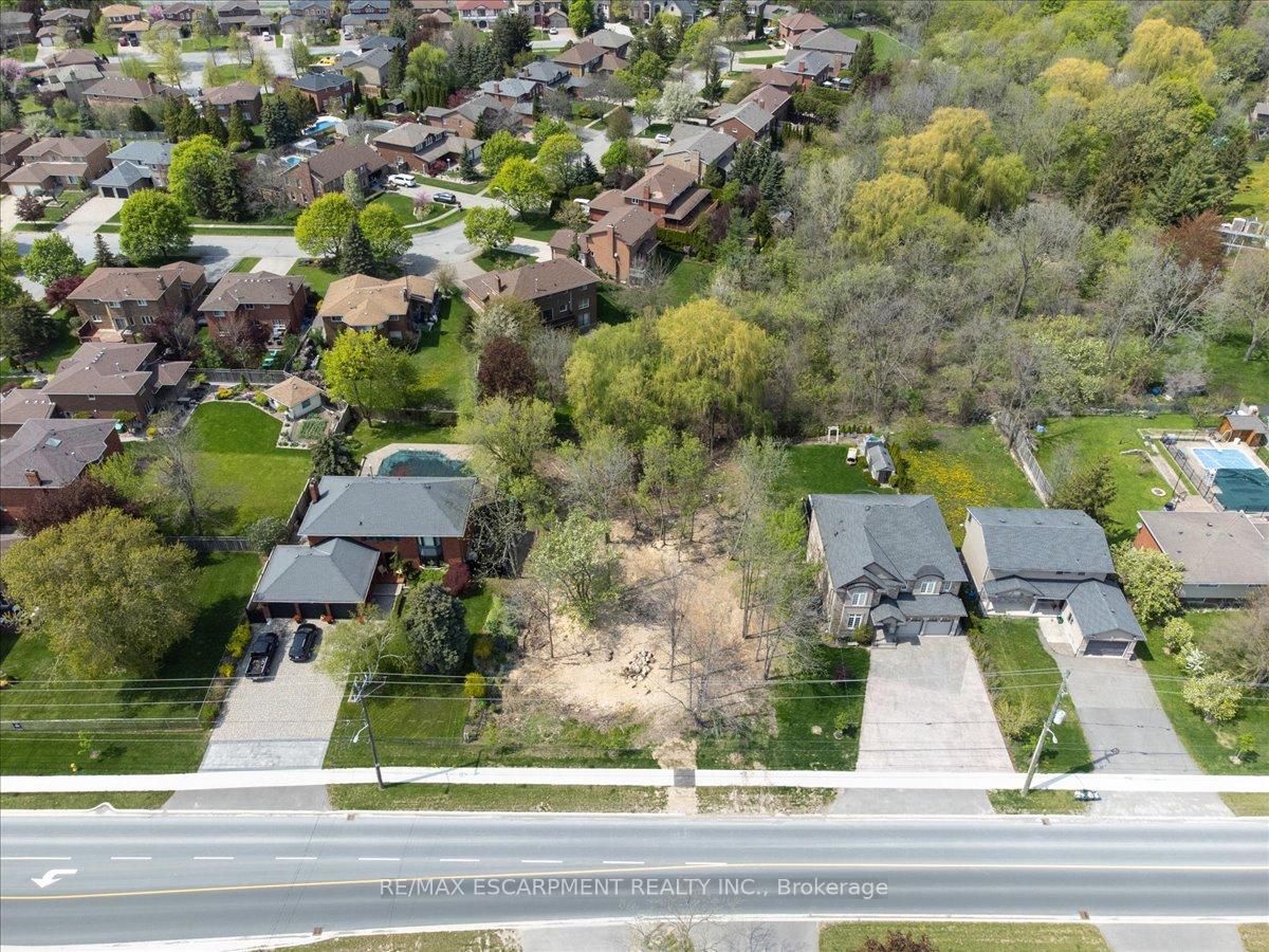 Photo 2 of 200 St Davids Road, St. Catharines, Burleigh Hill — HOMEH