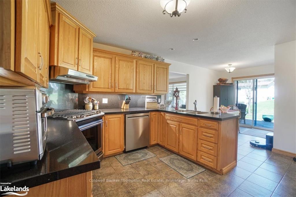 Photo 8 of 109 Queen Street, Burk's Falls — HOMEH