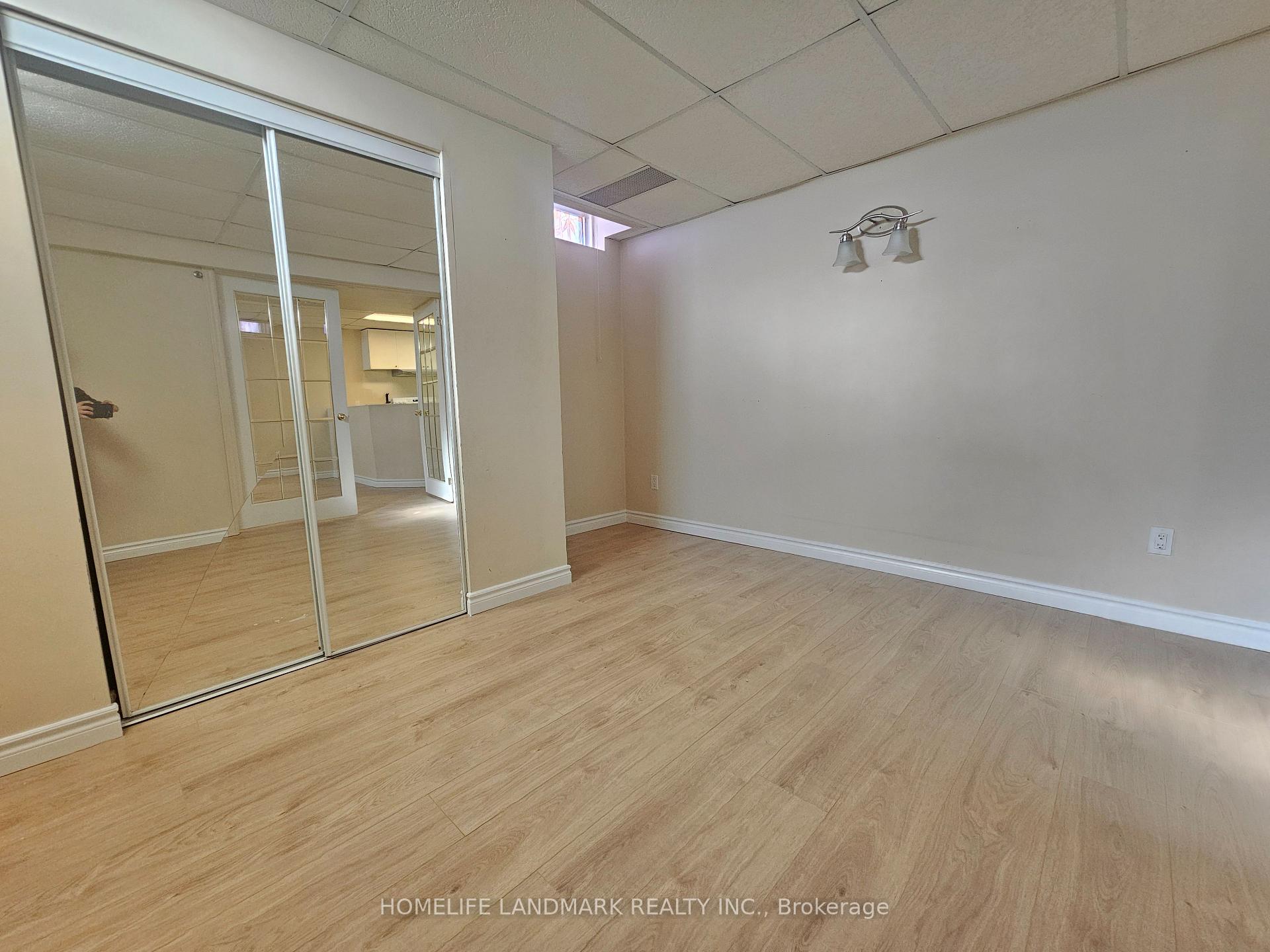 Photo 11 of Unit Bsmt, 512 Stone Road, Aurora, Aurora Grove — HOMEH