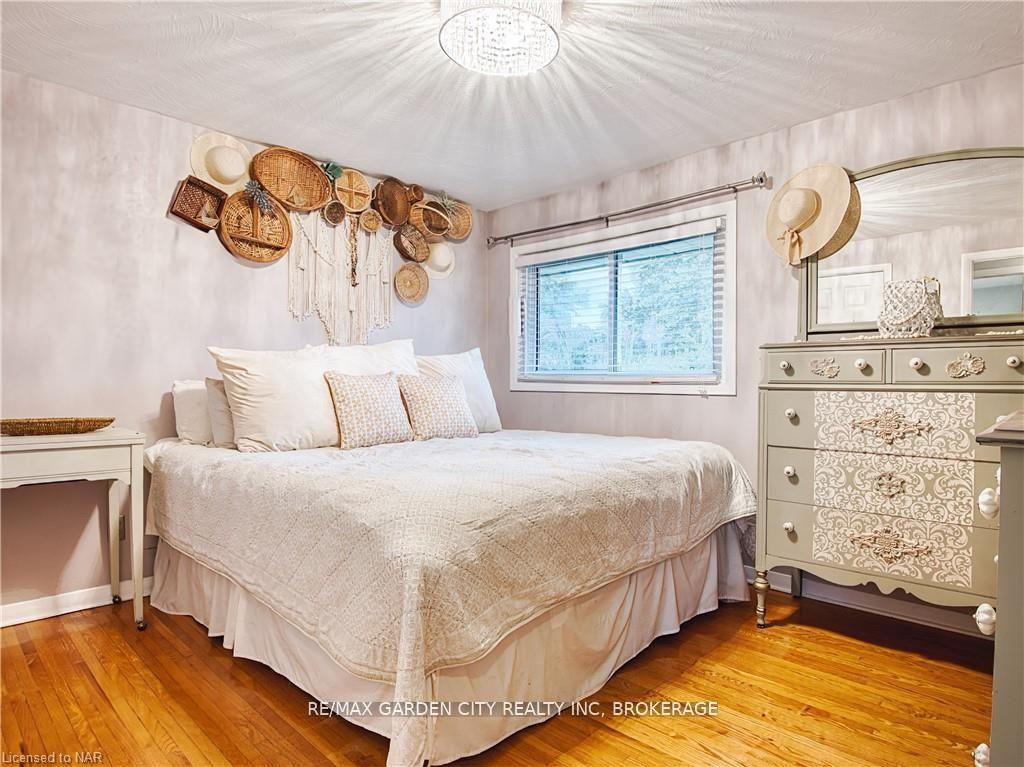 Photo 20 of 1729 Third St Louth, St. Catharines, Rural Fourth — HOMEH