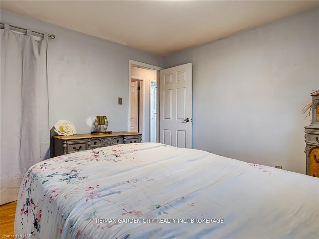 Photo 24 of 1729 Third St Louth, St. Catharines, Rural Fourth — HOMEH