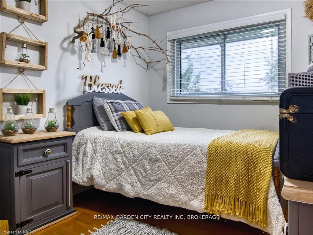 Photo 26 of 1729 Third St Louth, St. Catharines, Rural Fourth — HOMEH
