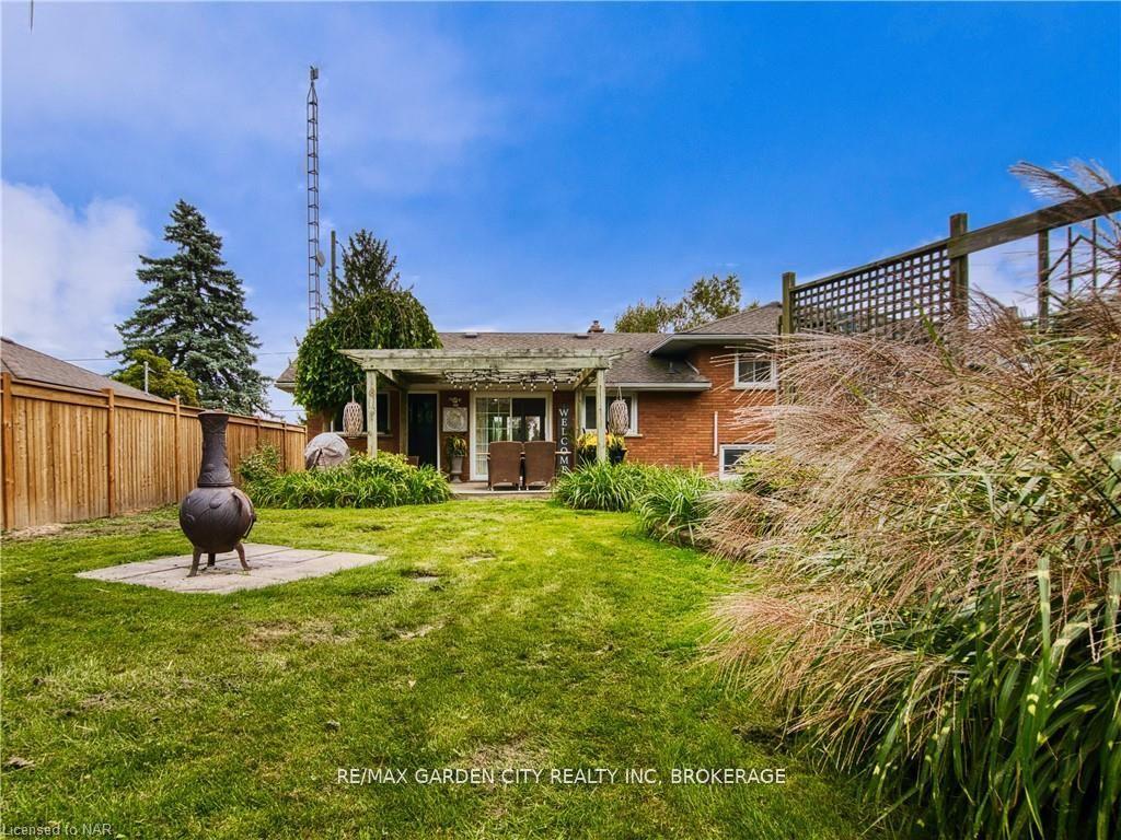 Photo 38 of 1729 Third St Louth, St. Catharines, Rural Fourth — HOMEH
