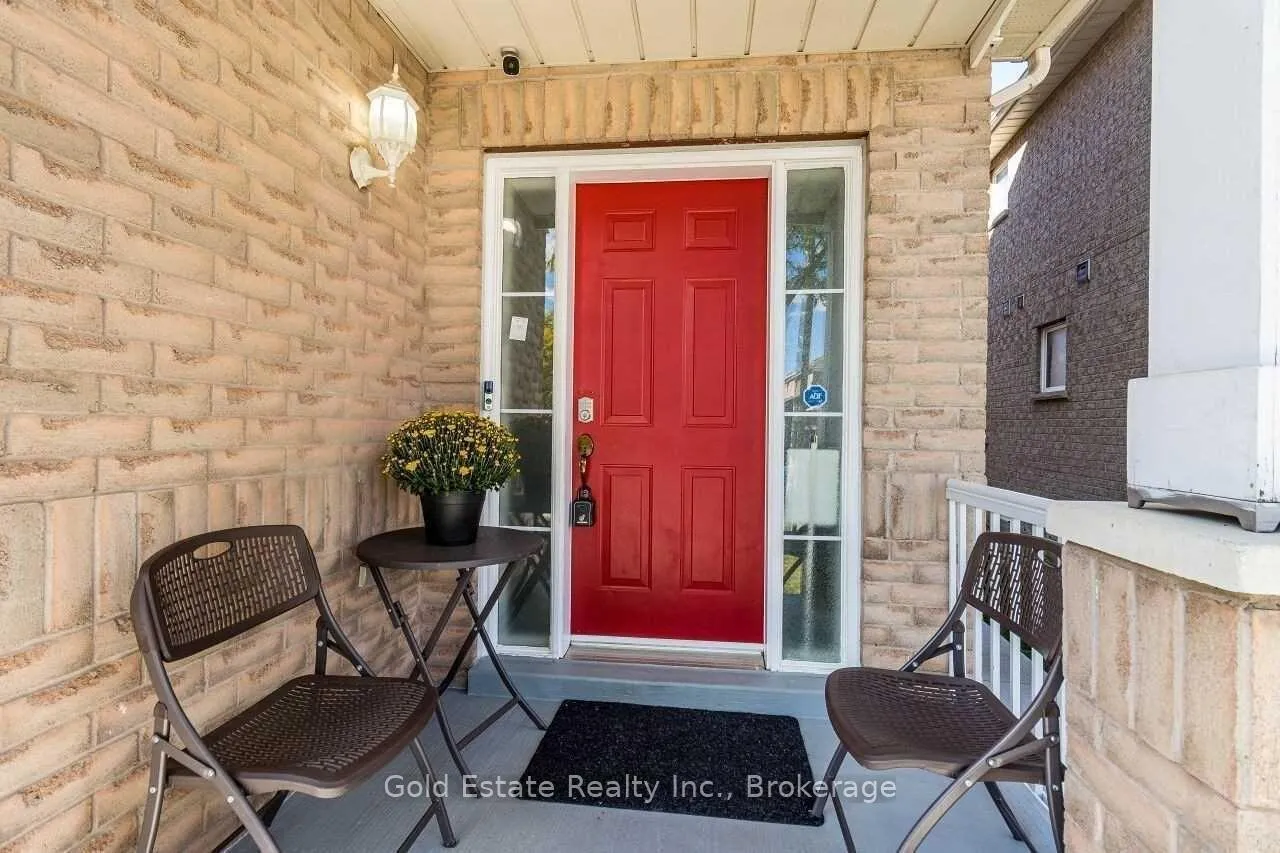 Photo 2 of 45 Rotunda Street, Brampton, Fletcher's Creek South — HOMEH