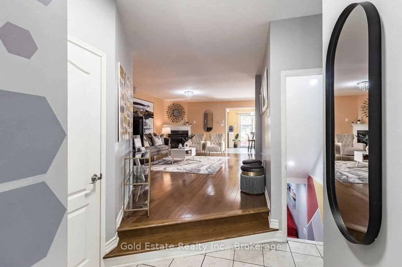 Photo 3 of 45 Rotunda Street, Brampton, Fletcher's Creek South — HOMEH