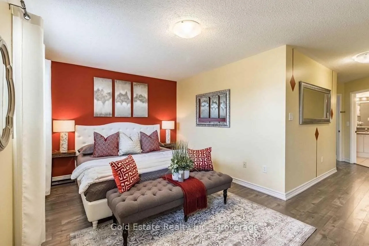 Photo 15 of 45 Rotunda Street, Brampton, Fletcher's Creek South — HOMEH