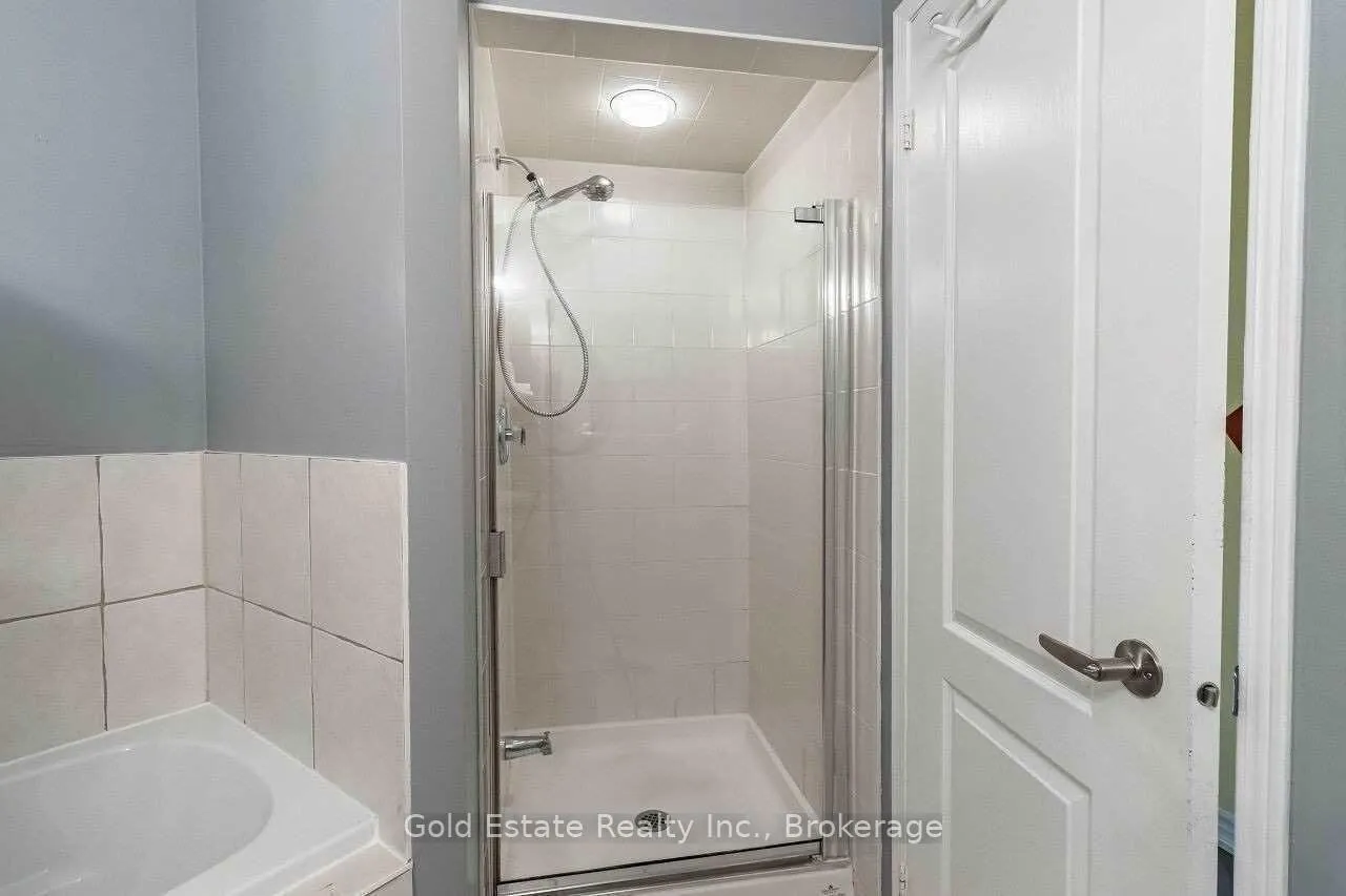 Photo 17 of 45 Rotunda Street, Brampton, Fletcher's Creek South — HOMEH
