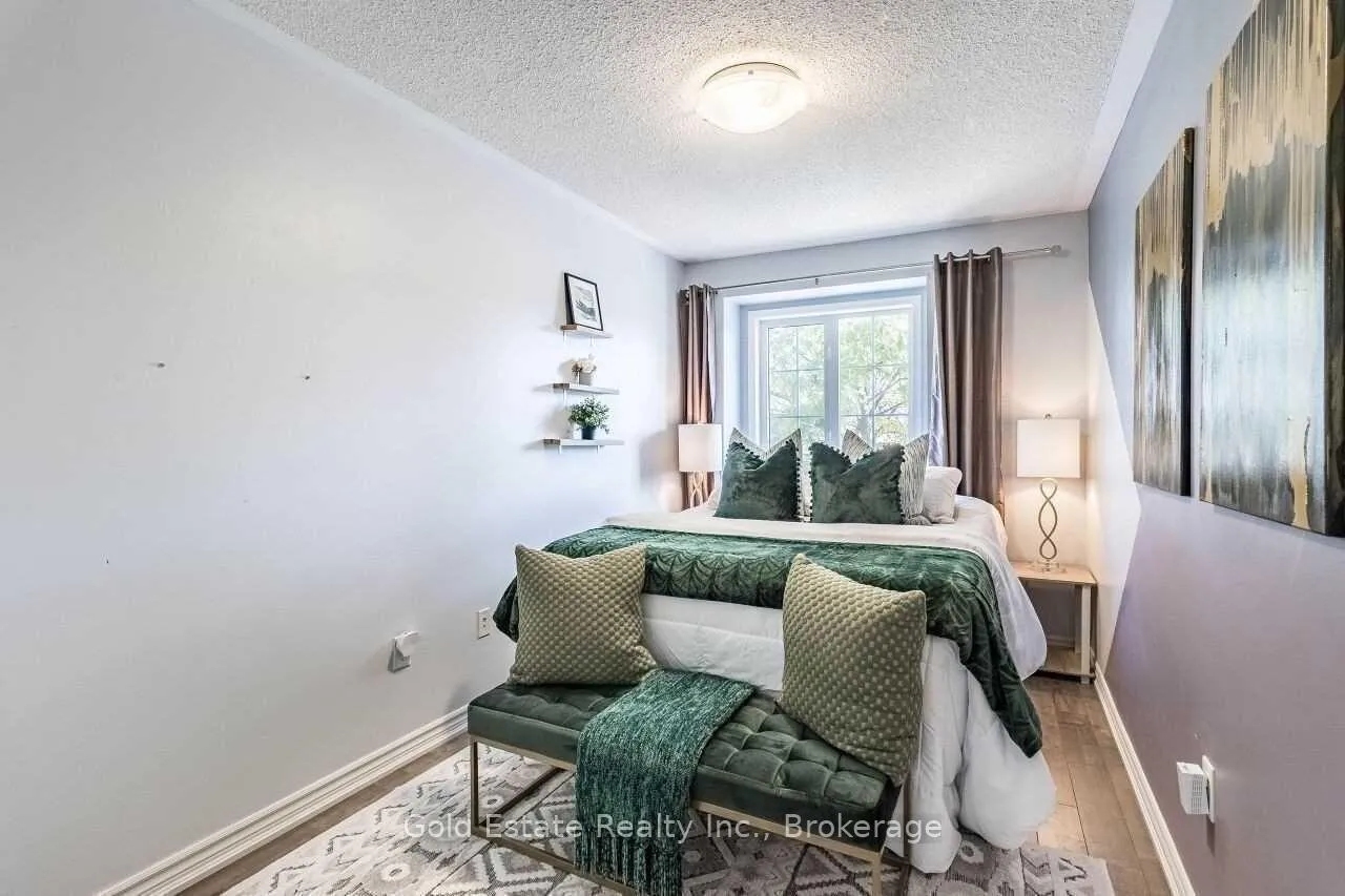 Photo 18 of 45 Rotunda Street, Brampton, Fletcher's Creek South — HOMEH