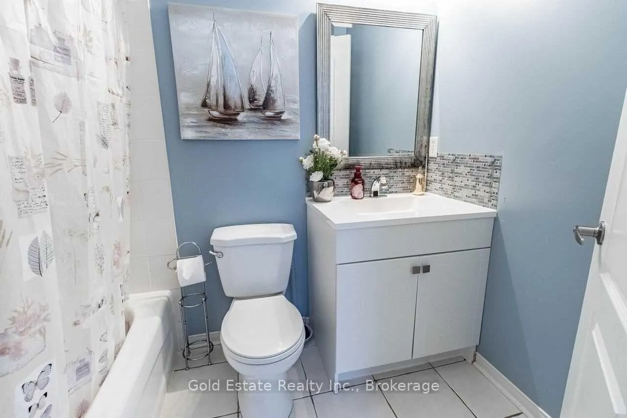 Photo 23 of 45 Rotunda Street, Brampton, Fletcher's Creek South — HOMEH
