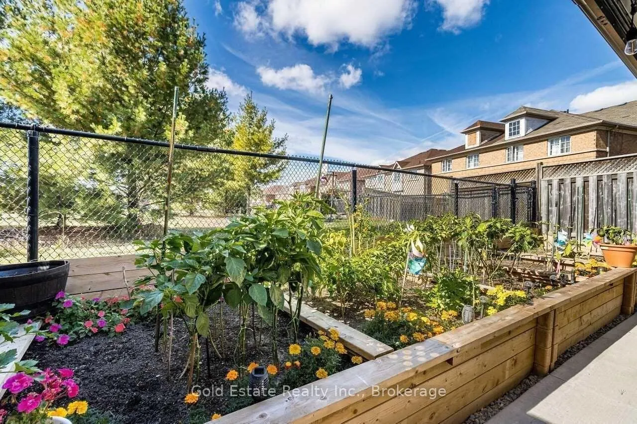 Photo 27 of 45 Rotunda Street, Brampton, Fletcher's Creek South — HOMEH