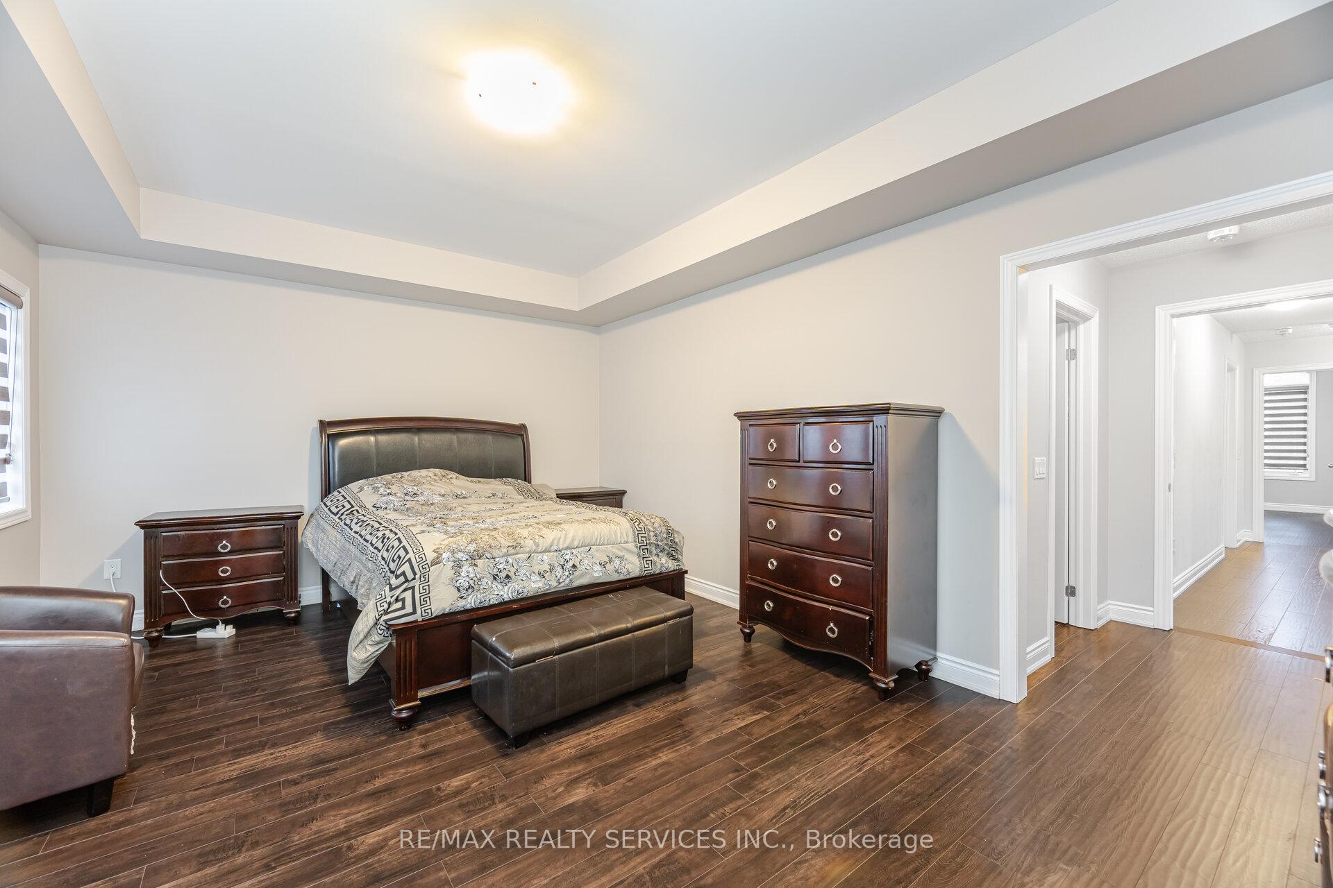 Photo 29 of 24 Padbury Trail, Brampton, Northwest Brampton — HOMEH
