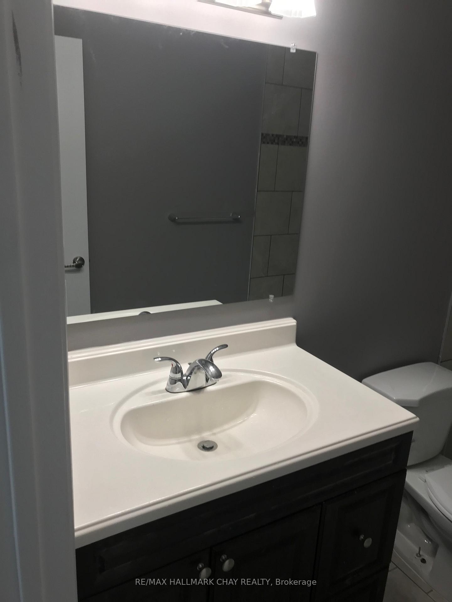 Photo 14 of 51 Hadden Crescent, Barrie, Cundles East — HOMEH