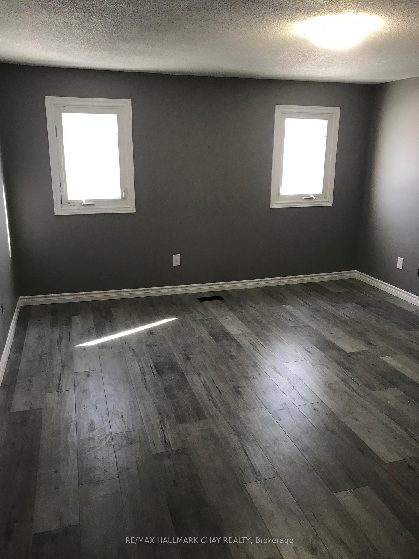 Photo 17 of 51 Hadden Crescent, Barrie, Cundles East — HOMEH