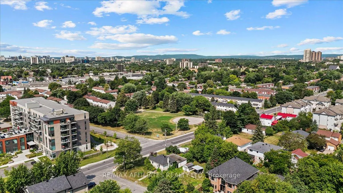 Photo 3 of 1133 Snow Street, Ottawa, Cyrville — HOMEH