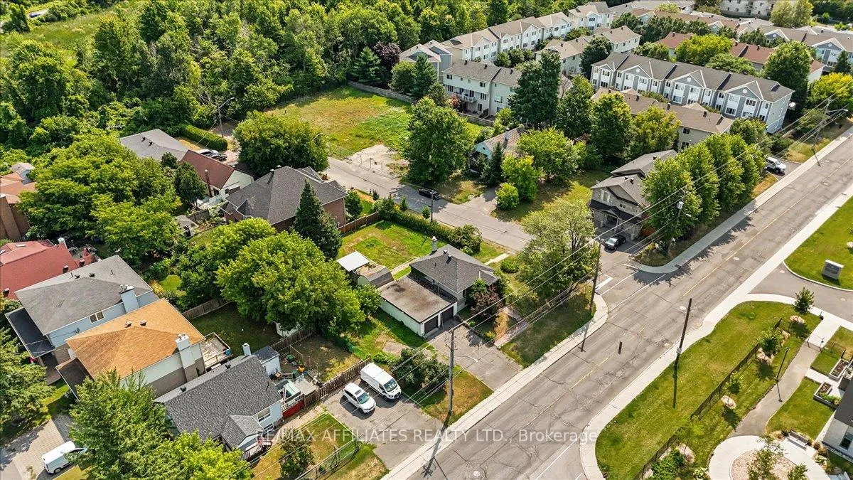 Photo 6 of 1133 Snow Street, Ottawa, Cyrville — HOMEH